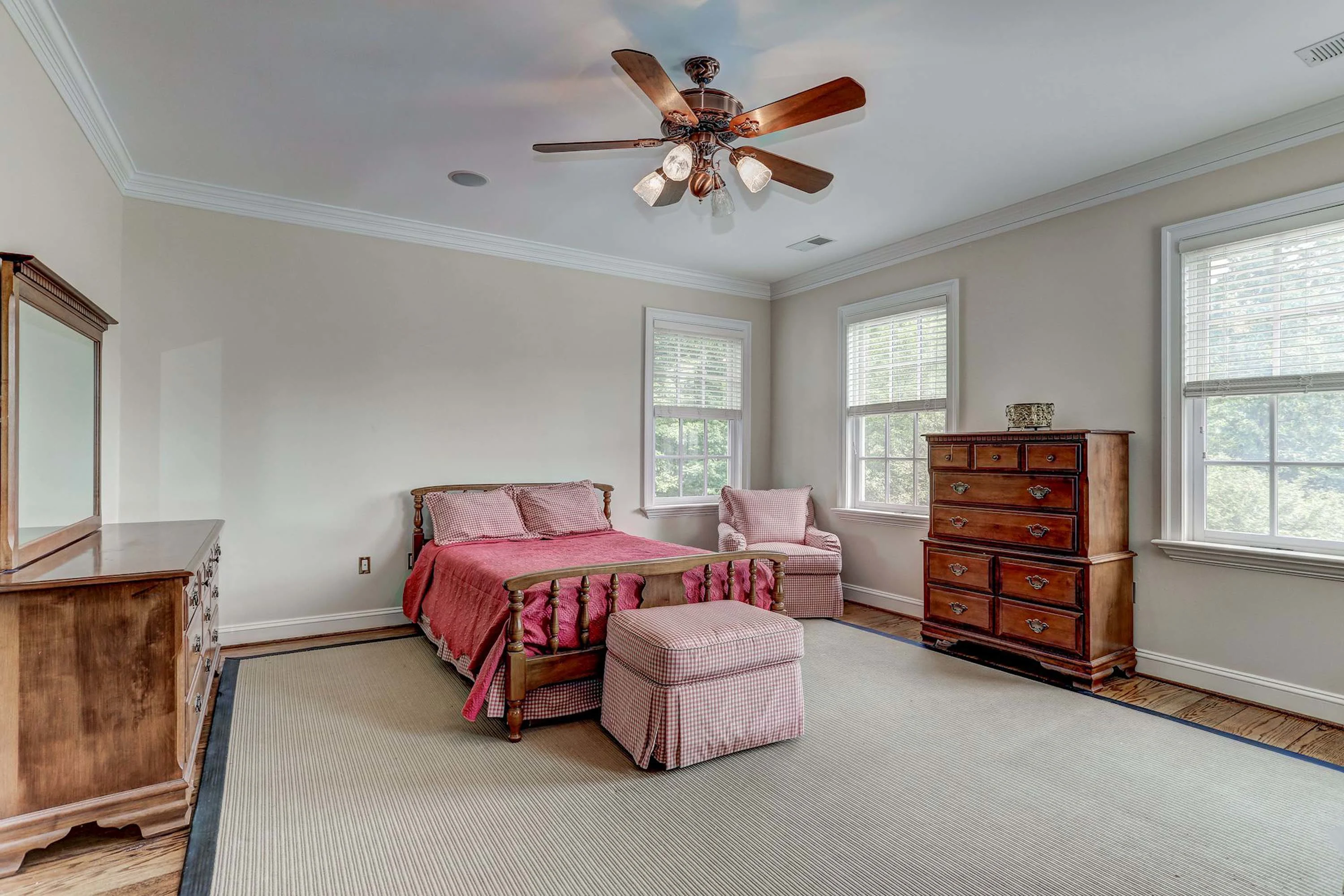 7984 Georgetown Pike, Near Washington D.C., Virginia 22102 - 7984-georgetown-pike-mclean-virginia26_b37ctb