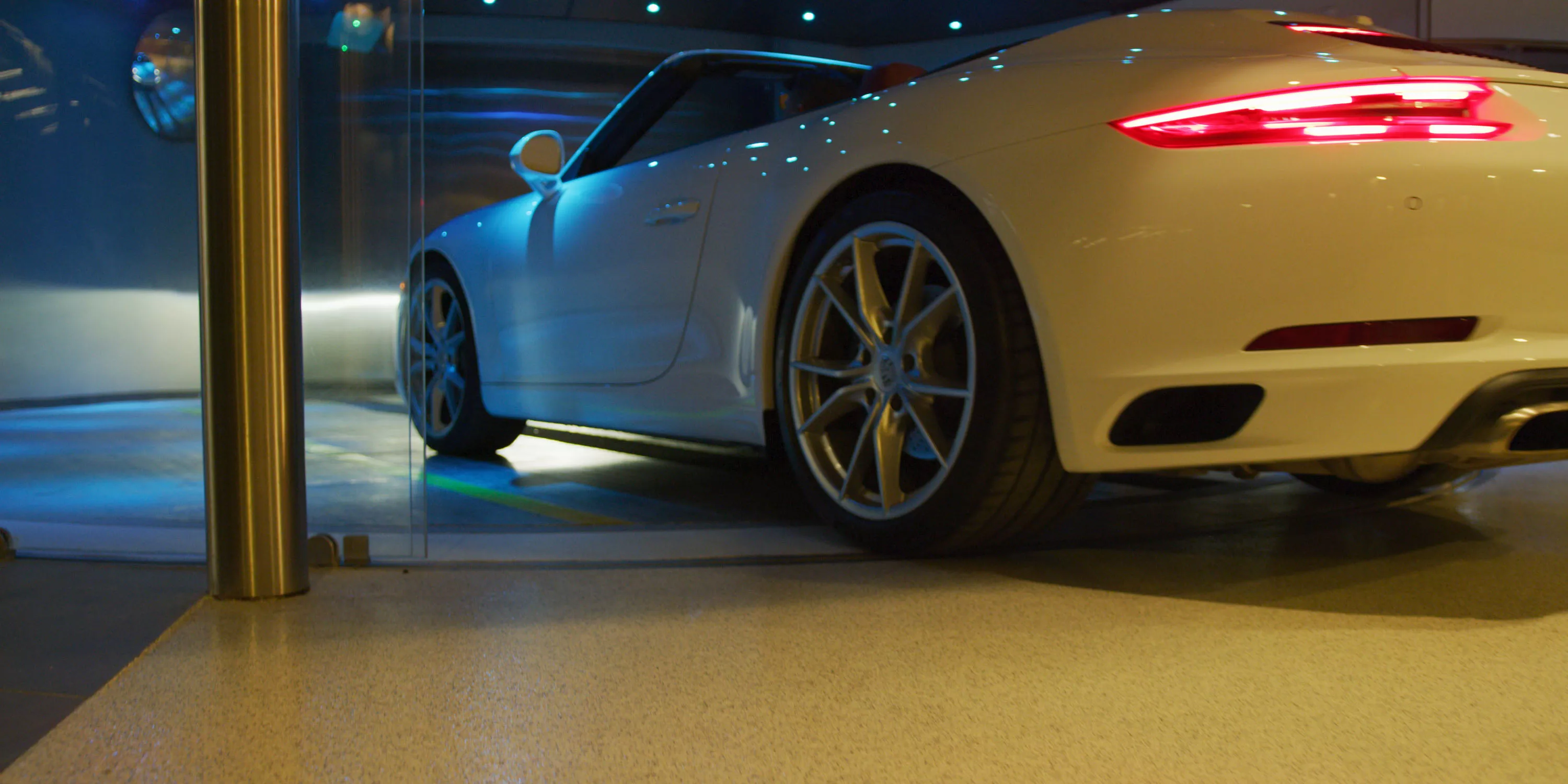 18555 Collins Avenue Apt 3605, Porsche Design Tower, Miami, Florida 33160 - A056_C019_0620QU.0001367_emaxm9