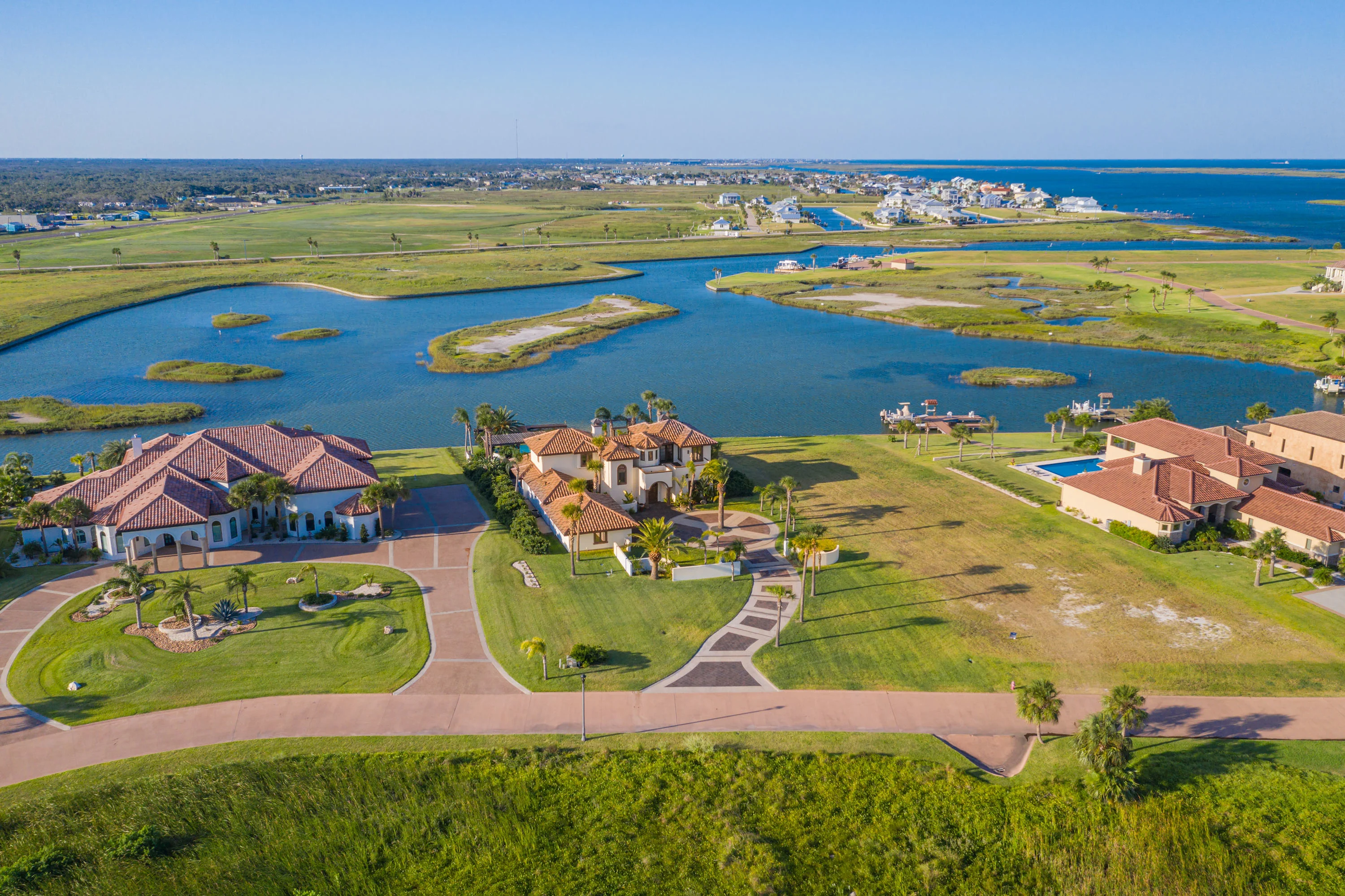 16 La Buena Vida Drive, Rockport, Texas Coast, Texas 78336 - casa-mombasa-16-la-buena-vida-drive-aransas-pass-texas33_qusxt5