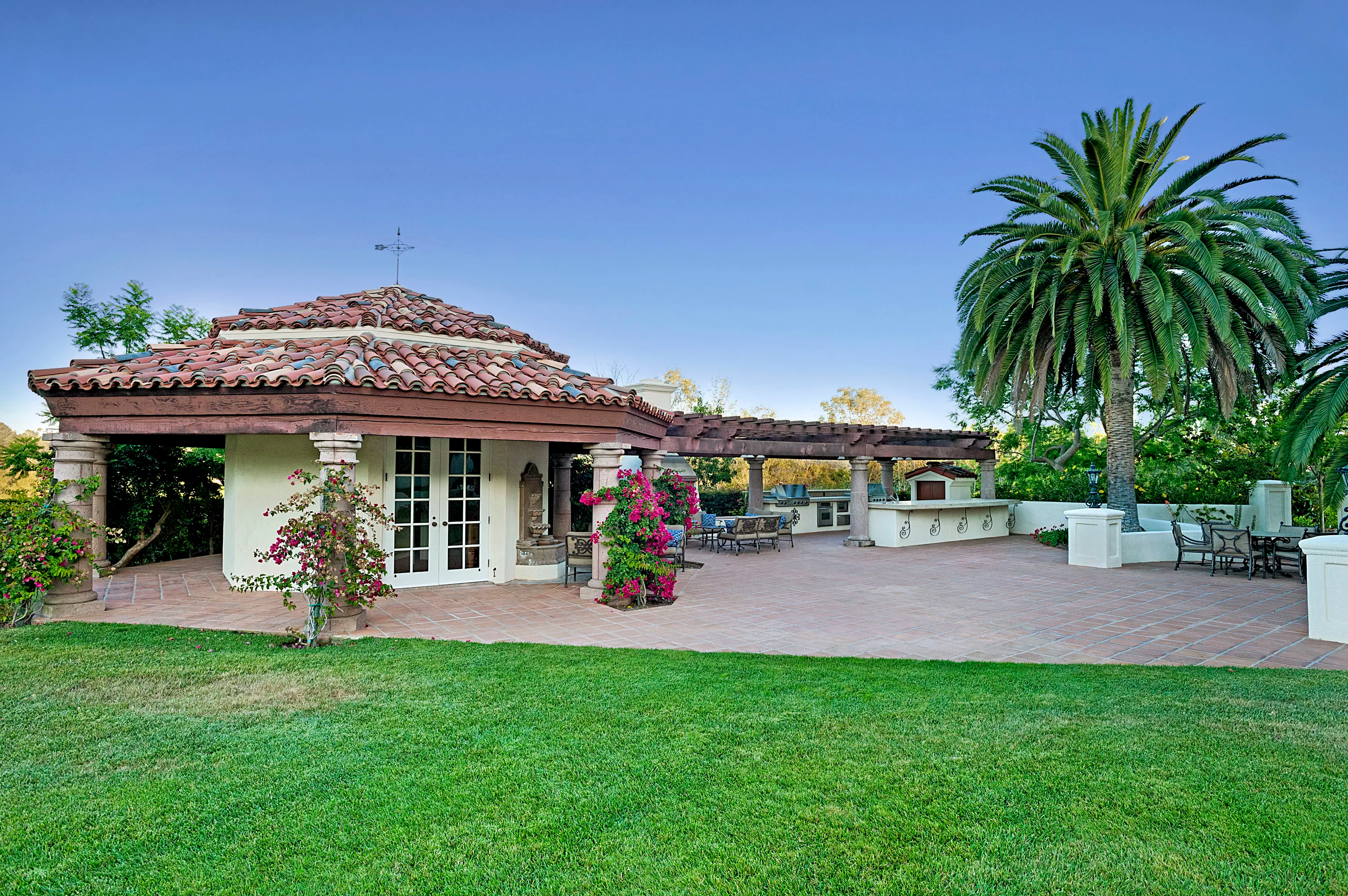 5425 Los Mirlitos Street, Rancho Santa Fe, California 92067 - el-milagro-5425-los-mirlitos-rancho-santa-fe-ca-luxury-real-estate-30_joywqe