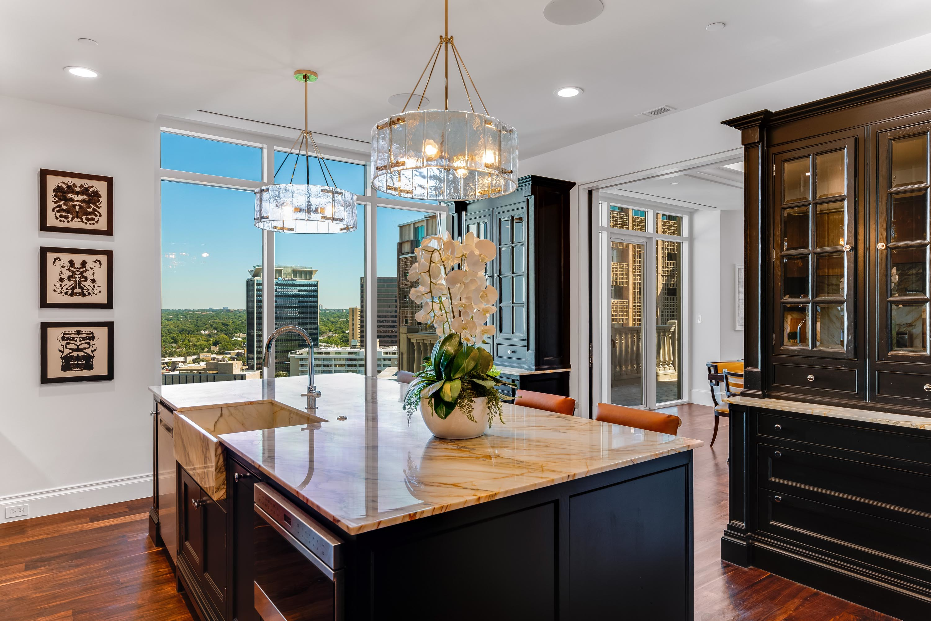 09 3505 Turtle Creek Blvd PH18C - Luxury Real Estate - Concierge Auctions