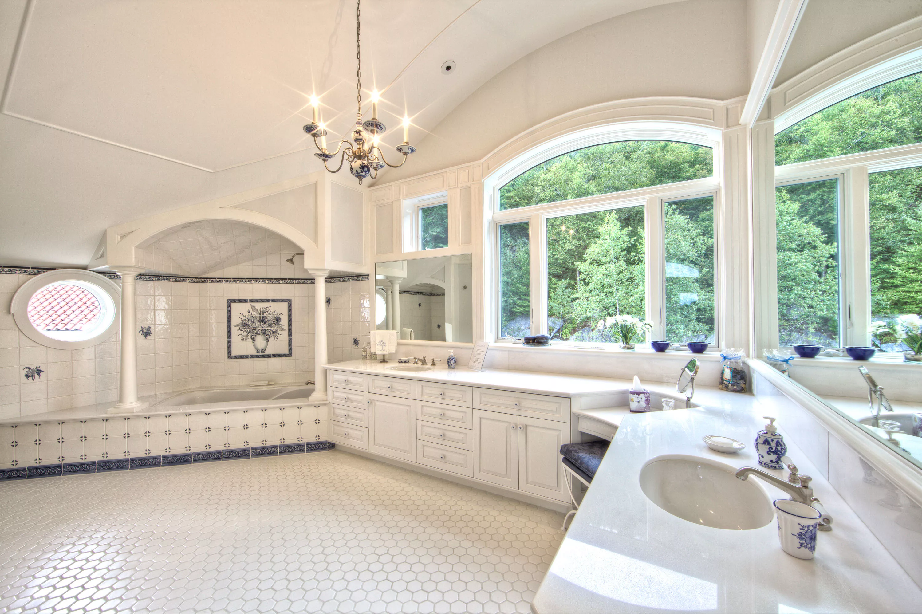 189 Upper Springs Road, Stowe, Vermont 05672 - 189-upper-springs-road-stowe-vermont-24-28-18-44-4444_bvv8ta