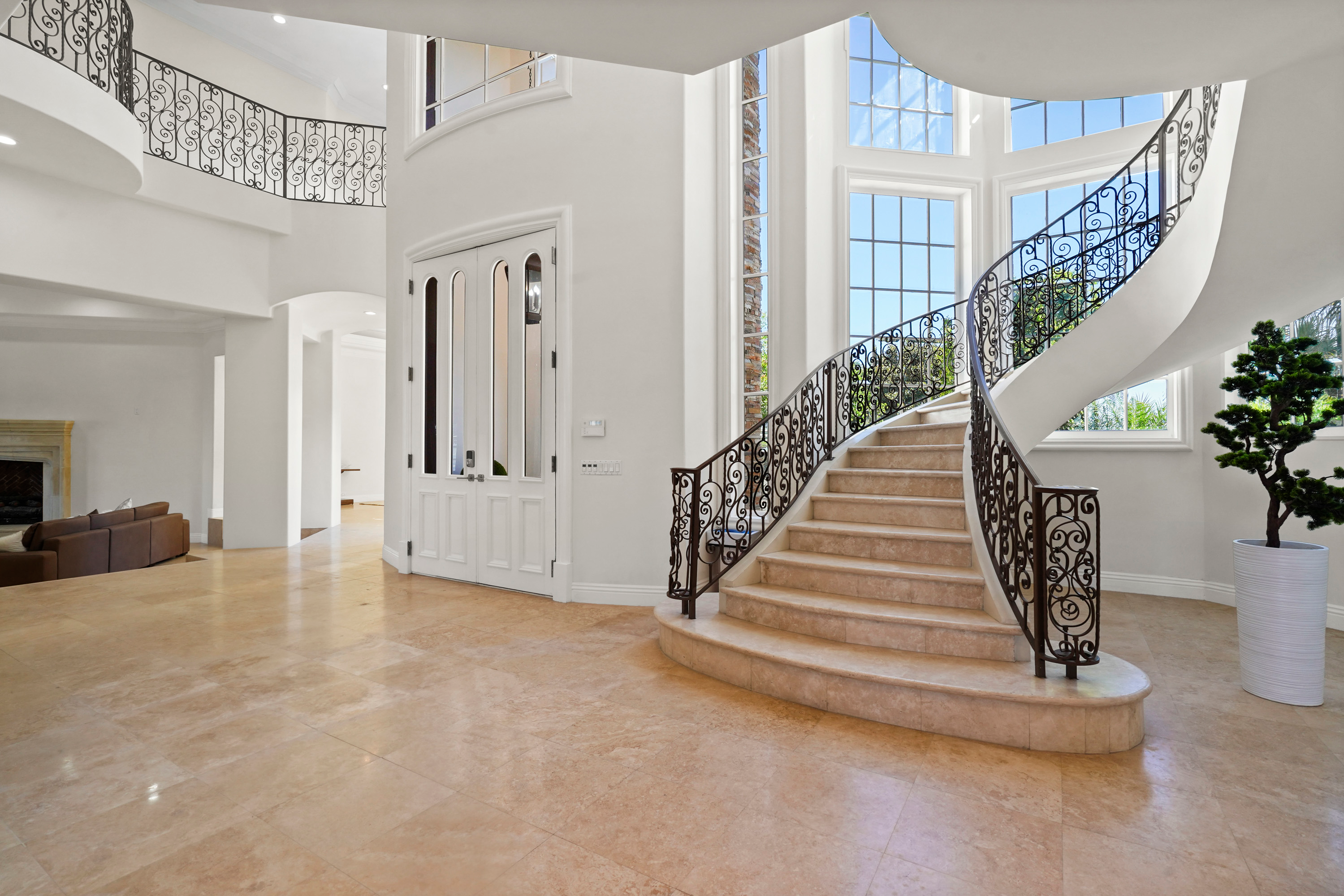 05 13320 Mulholland Drive - Luxury Real Estate - Concierge Auctions