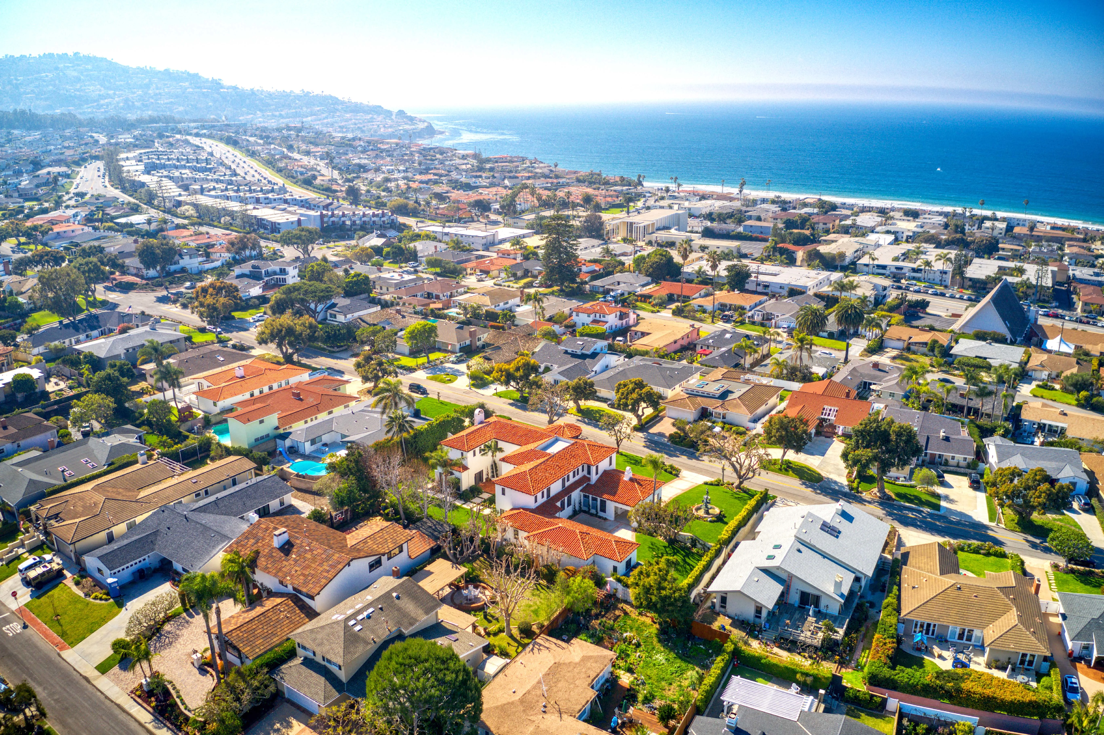 124 Via Monte Doro, Hollywood Riviera, California 90277 - 124_via_monte_doro_redondo_beach_california66_bzbzyi