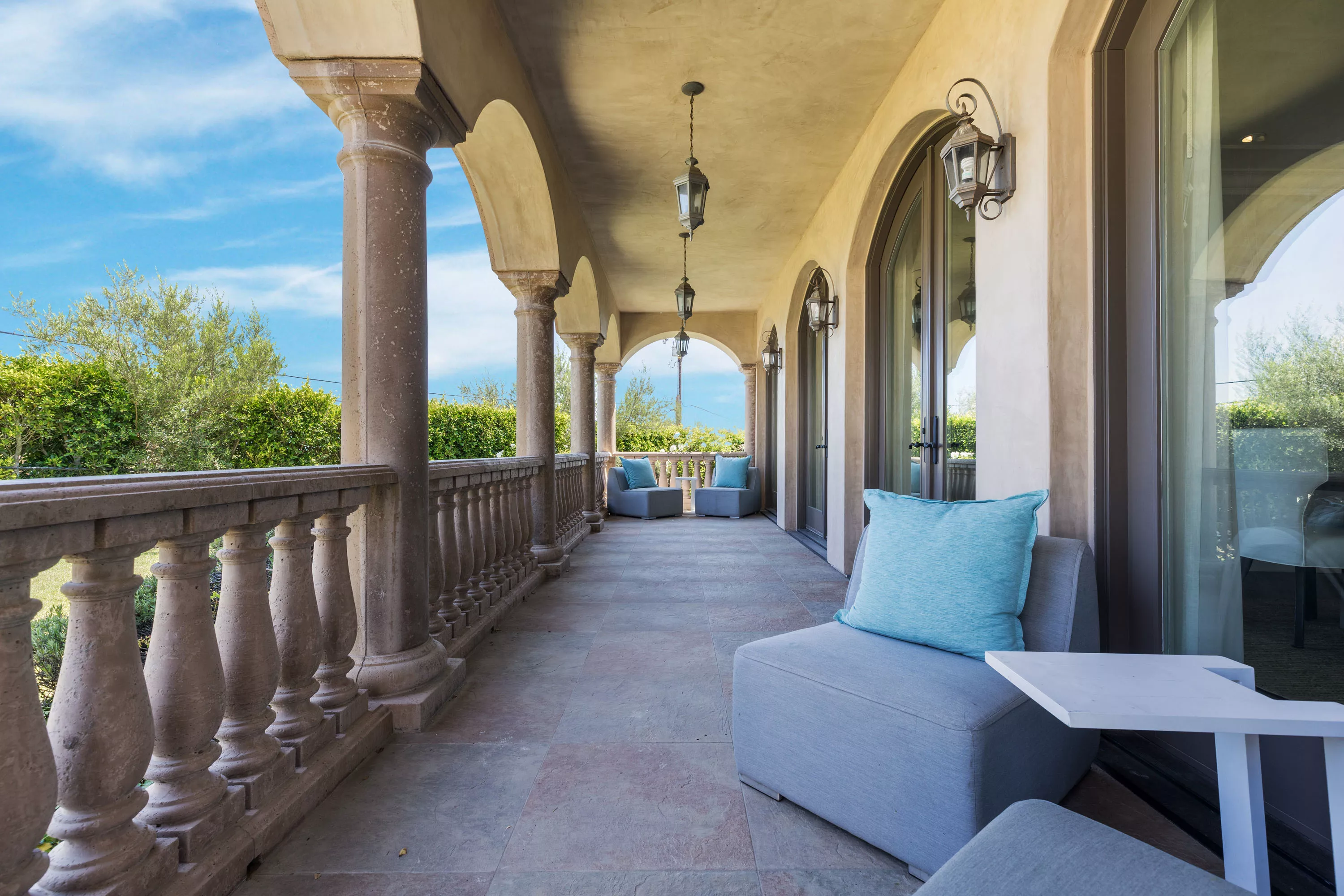 6401 Zumirez Drive, Malibu, California 90265 - 6401-zumirez-drive-malibu-california38_cvpiuc