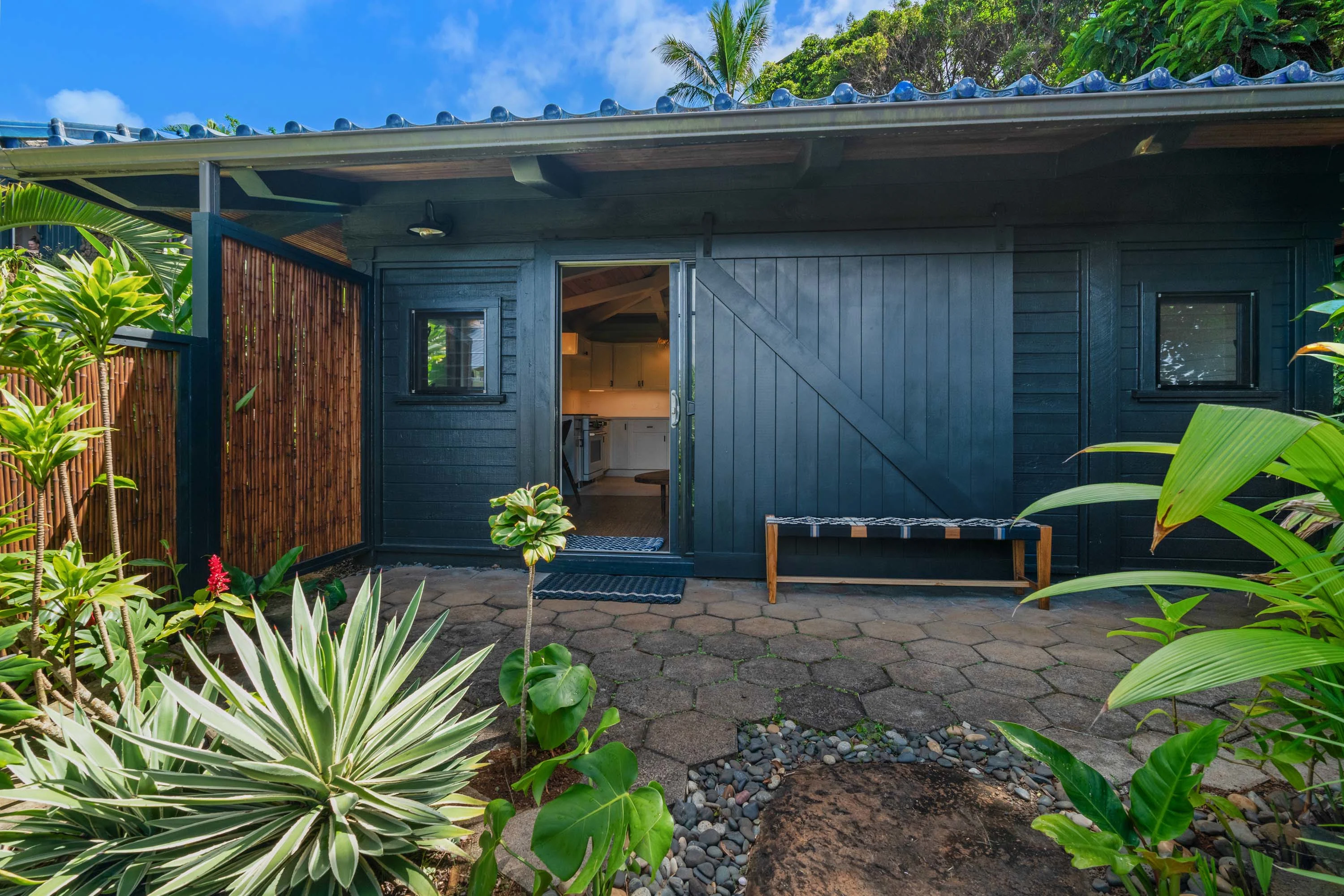 4933 Aliomanu Road, Anahola, Kauai, Hawaii 96703 - 34_-_33-print-Sotheby_s-01215_vzkwpi