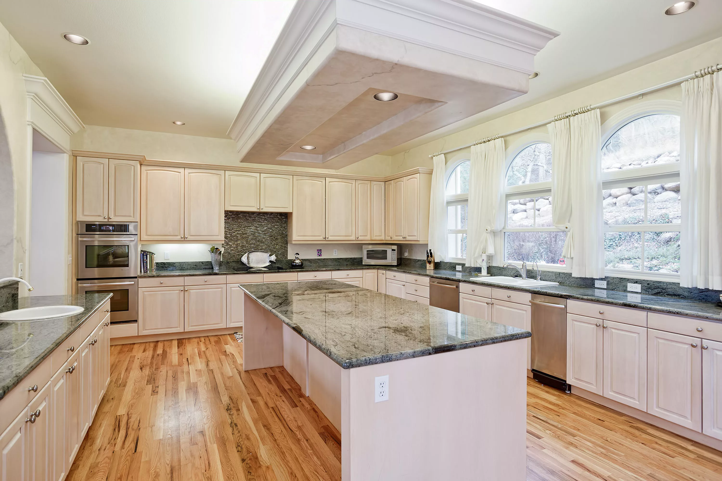 3 Pine Road, Colorado Springs, Colorado 80906 - 3-pine-rd-colorado-springs-co-07-31-18-29-2929_ix7mrz