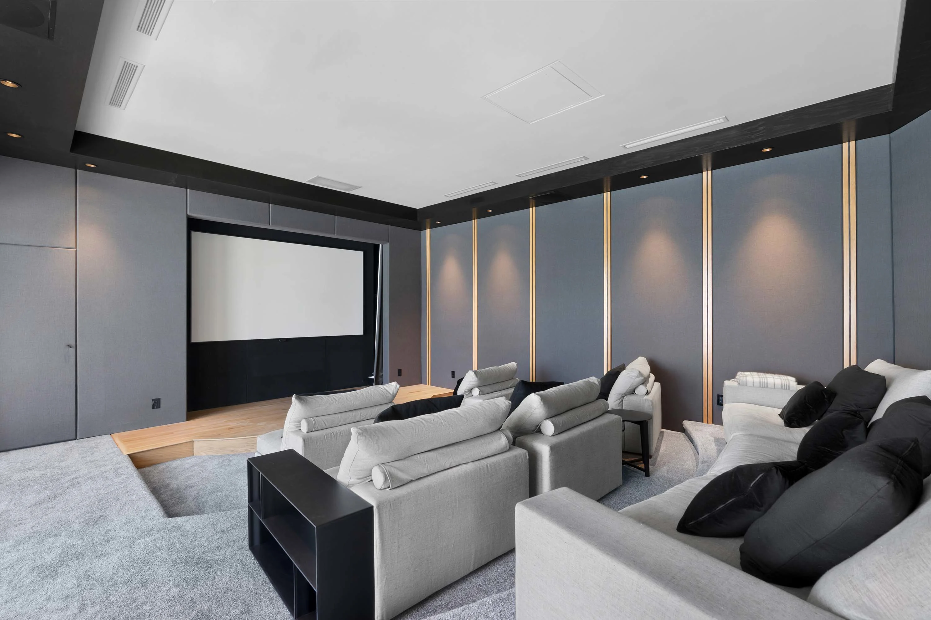 387 Ocean Boulevard, Golden Beach, Miami, Florida 33160 - 34_387_Ocean_Blvd_Golden_Beach_FL_c3d5wi