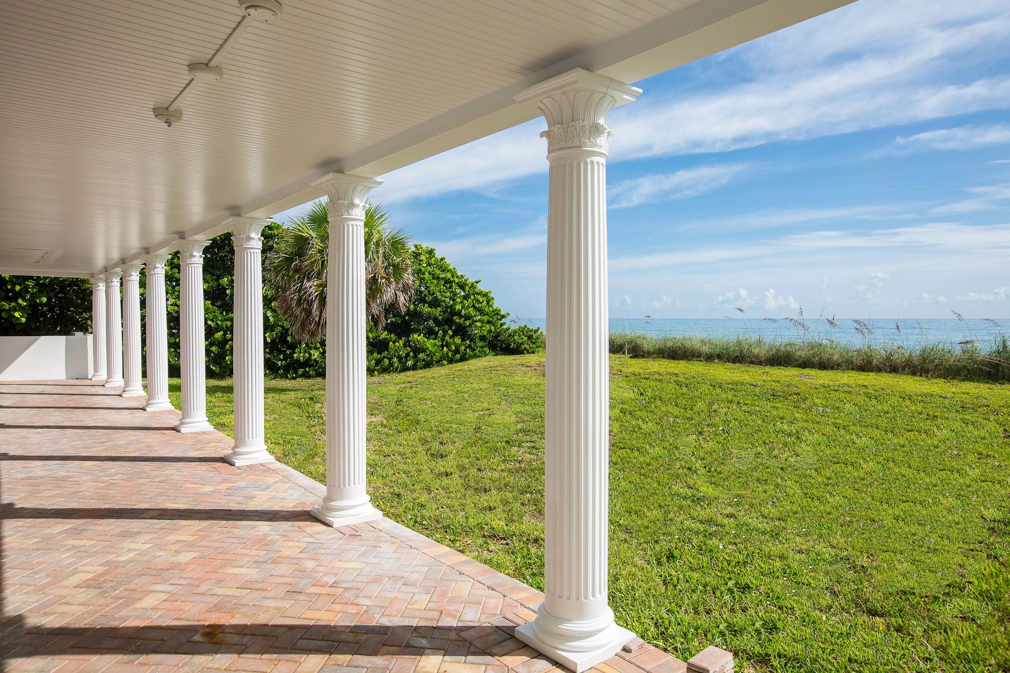 908 Holoma Drive, Vero Beach, Florida 32963 - 908-holoma-drive-vero-beach-florida19_zb4uo2