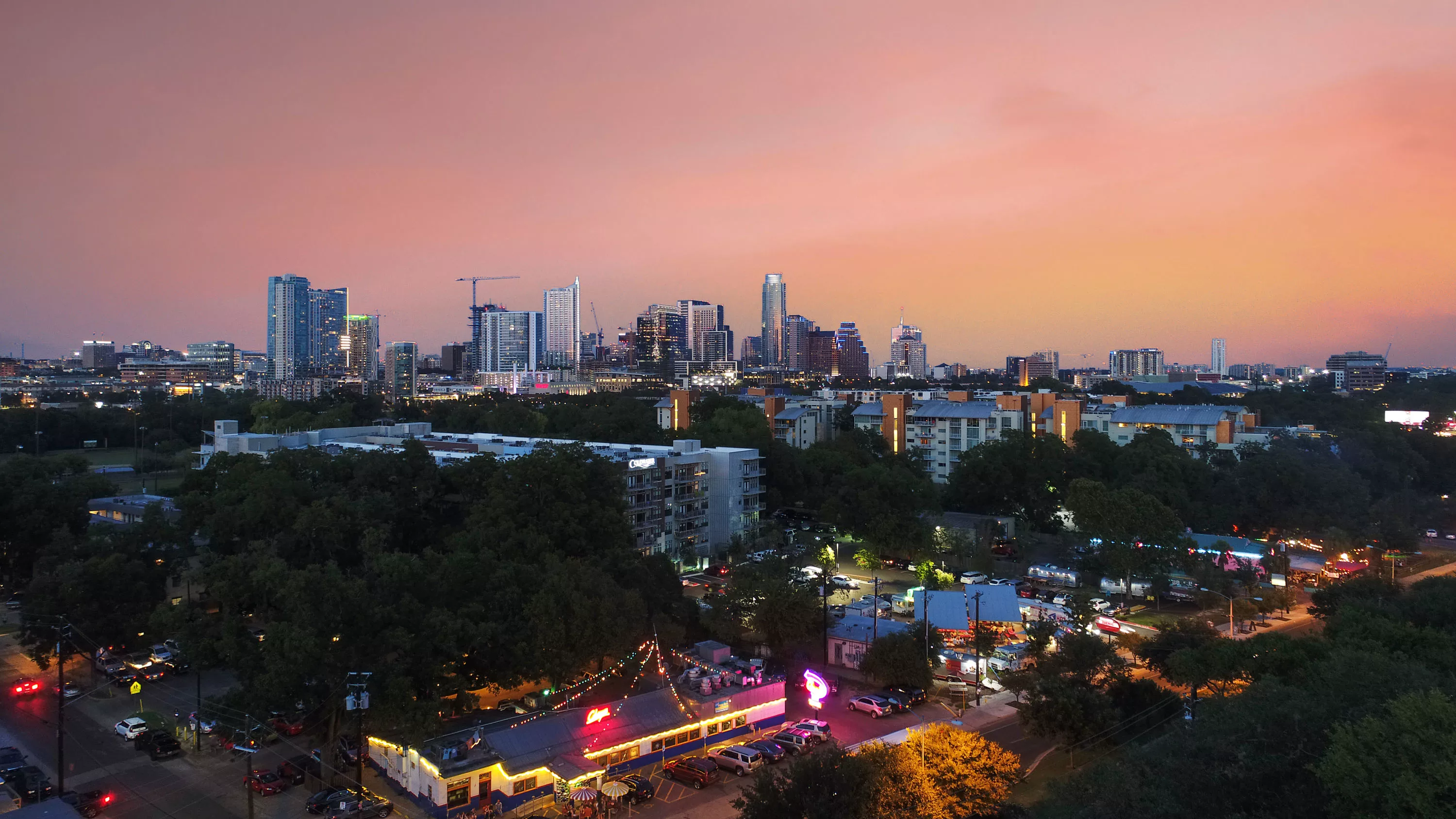 511 Barton Boulevard, Austin, Texas 78704 - 511_barton_blvd_07_o8qzld