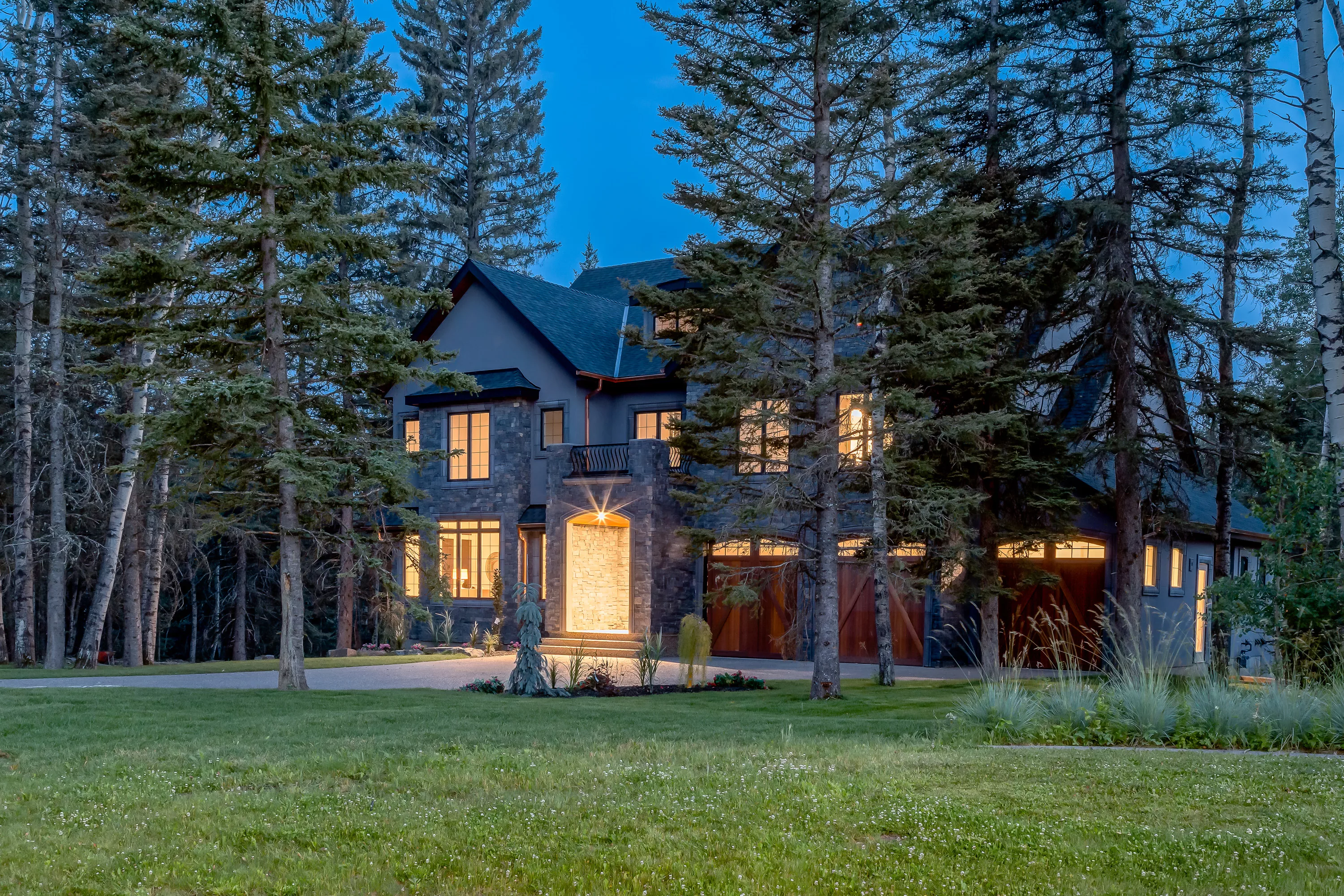 306 Hawk's Nest Hollow, Priddis, Alberta T0L 1W0, Canada - 306-hawks-nest-hollow-priddis-alberta-luxury-real-estate-18_hibmwx