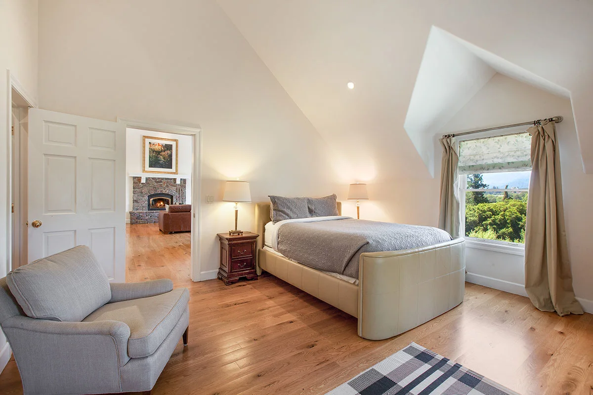 2618 & 2620 Silverado Trail North, Saint Helena, California 94574 - St-Hel-CA24_wsf4no