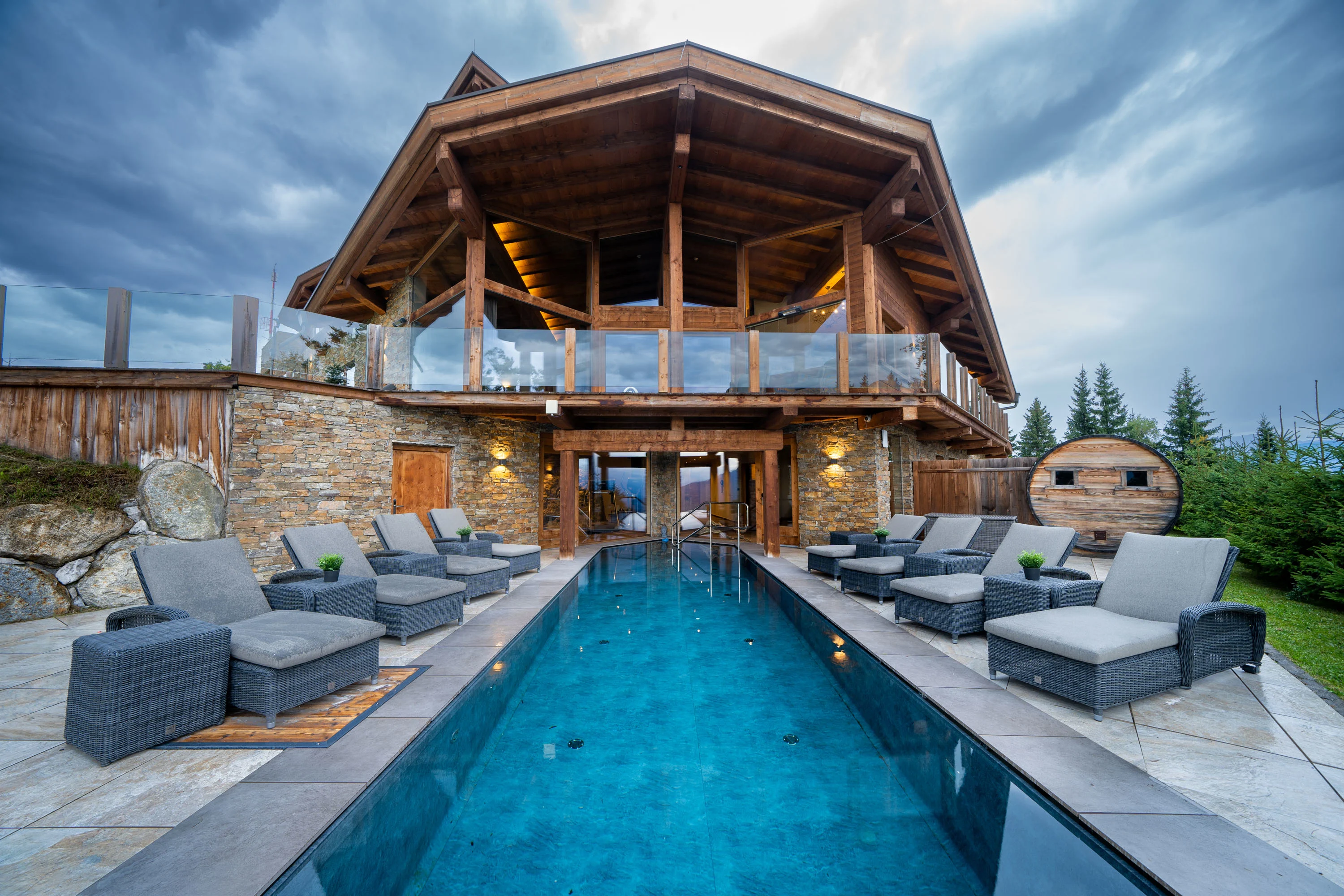 Luxury Mountain Chalet, Seefeld, Austrian Alps, Tirol , Austria - luxury-mountain-chalet-tirol-seefeld-austria54_ri8rel