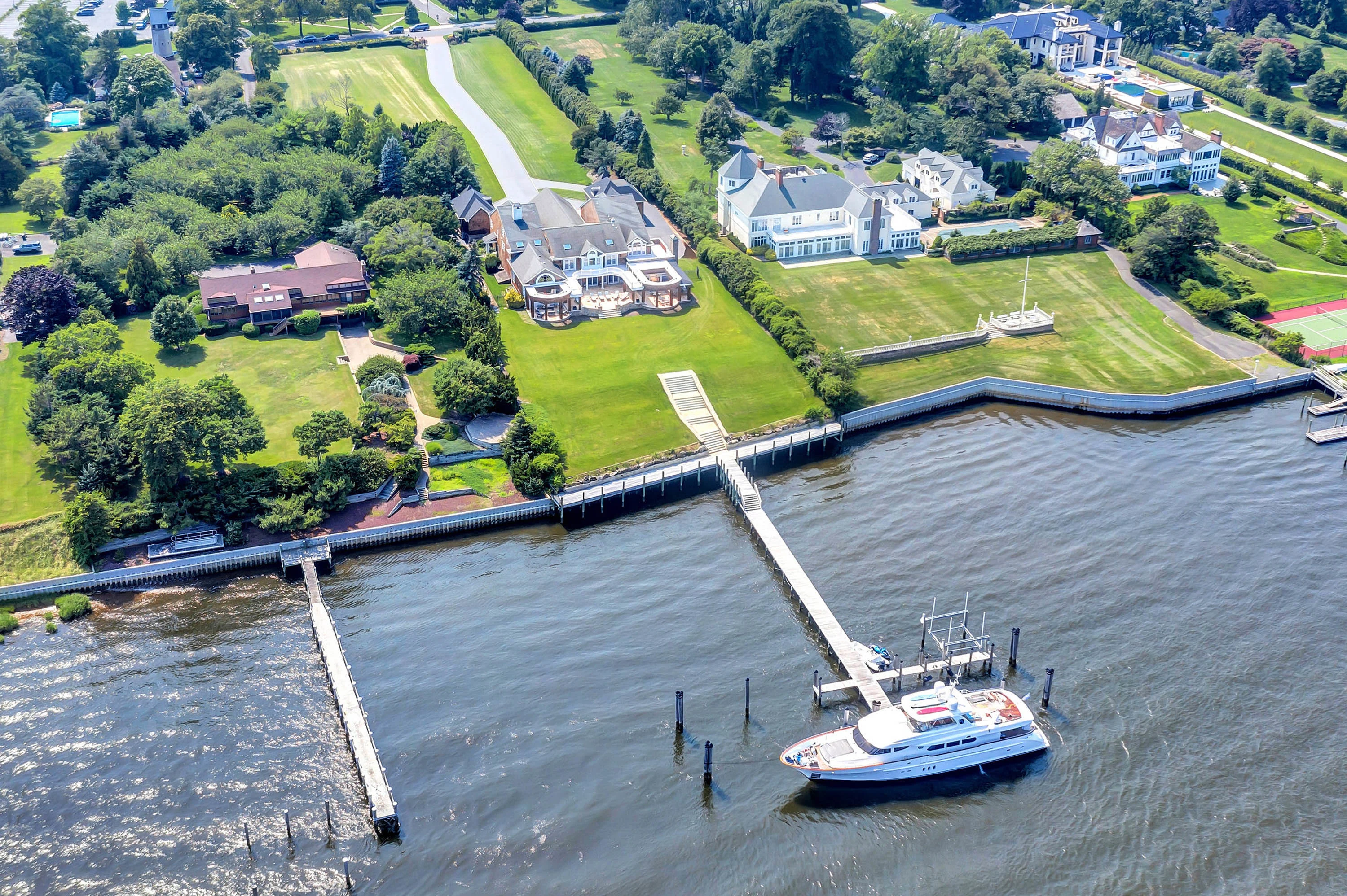 31 Ward Avenue, Rumson, New Jersey 07760 - 31-ward-avenue-rumson-new-jersey0586_s3jyxc