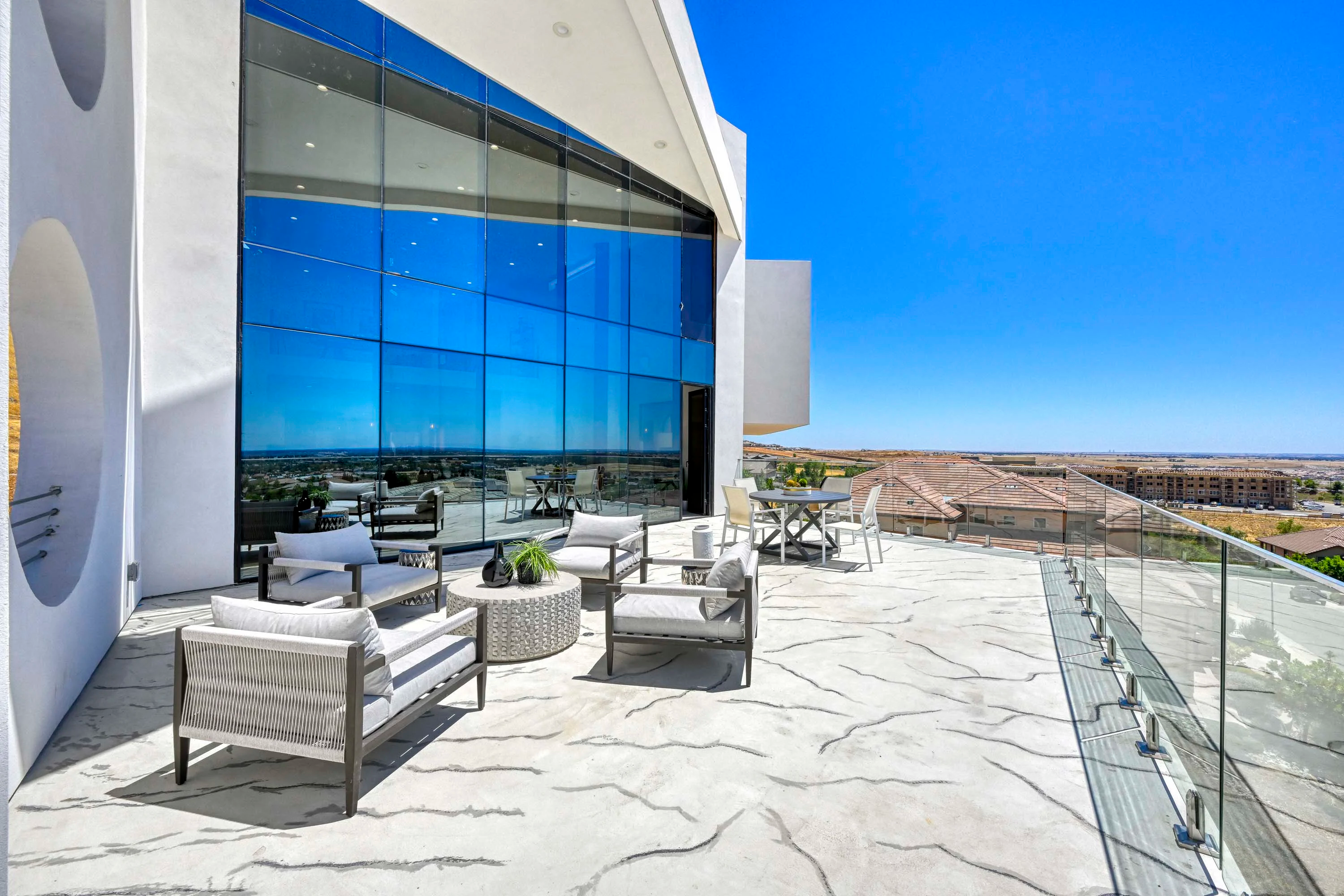 312 Tobrurry Way, Folsom, Near Sacramento, California 95630 - 16_-_312_Tobrurry_Way_-_31_ecpxfa