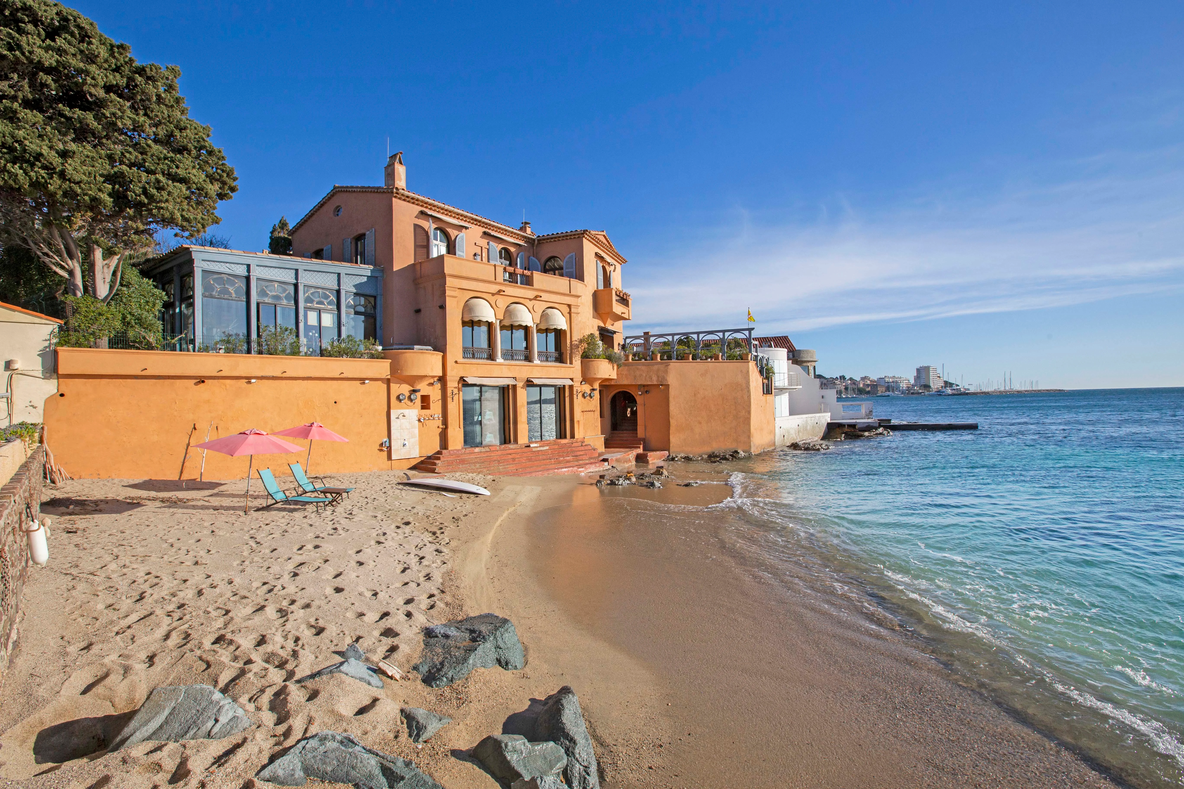 7 Boulevard Jean Moulin, Bay of Saint-Tropez, Var , France - villa-la-saudade-saint-tropez-france-03_pjts83