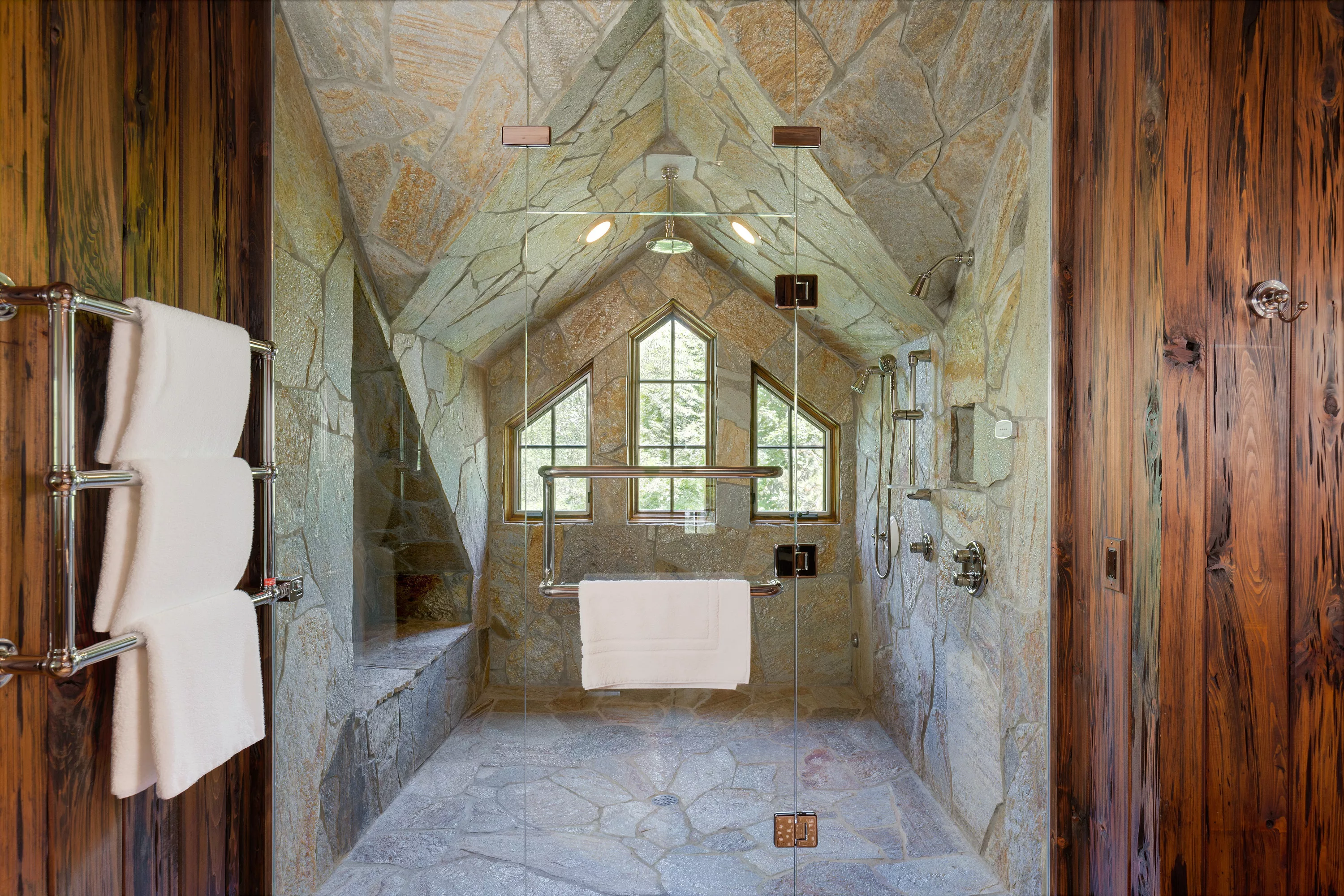 2665 Short Road, Lupton, Michigan 48635 - valhalla-lodge-northern-michigan-luxury-real-estate-20_vm4e0r