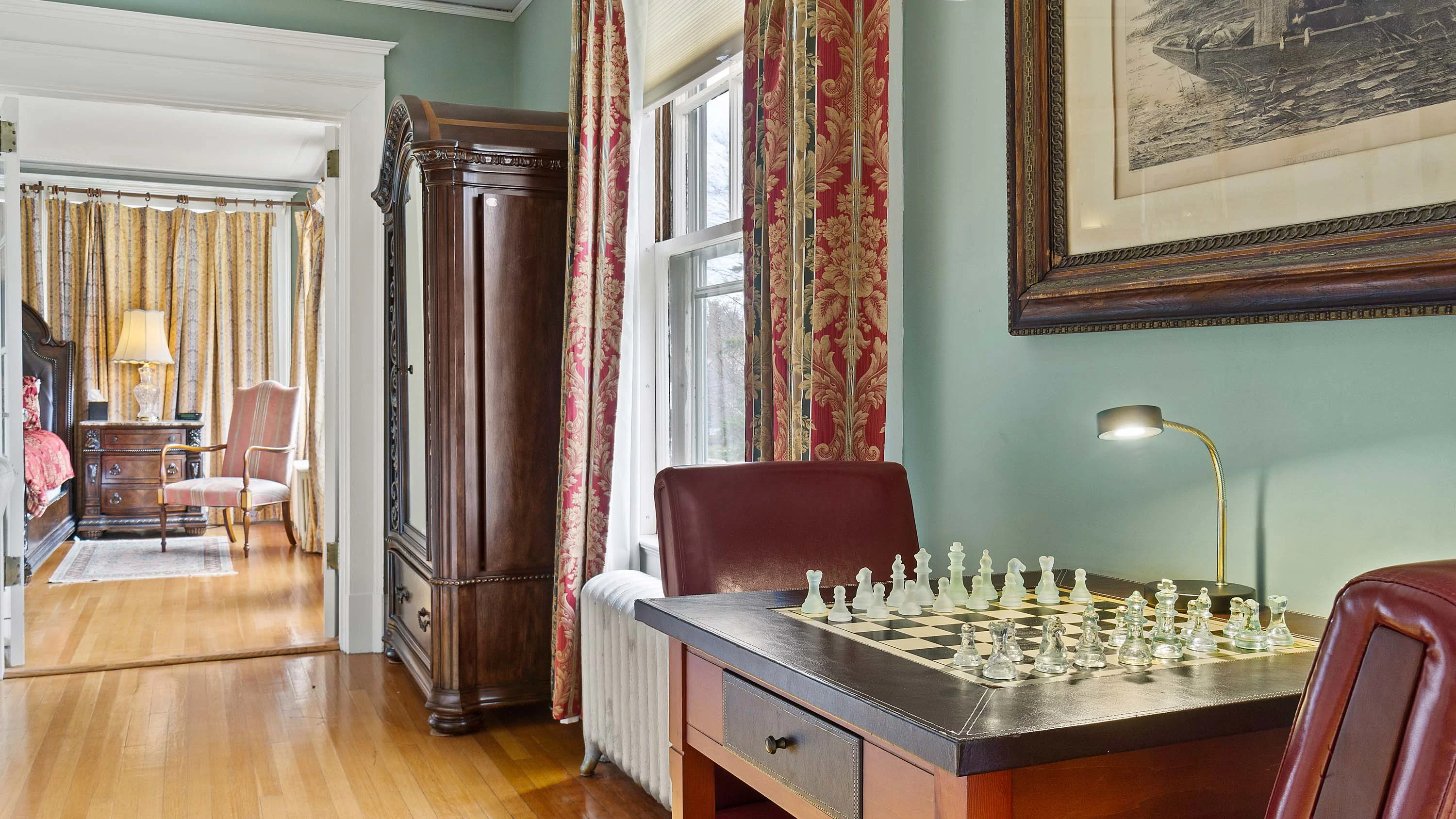 51 Walker Street, The Berkshires, Massachusetts 01240 - gateways-inn-51-walker-street-lenox-massachusetts30_dmelej