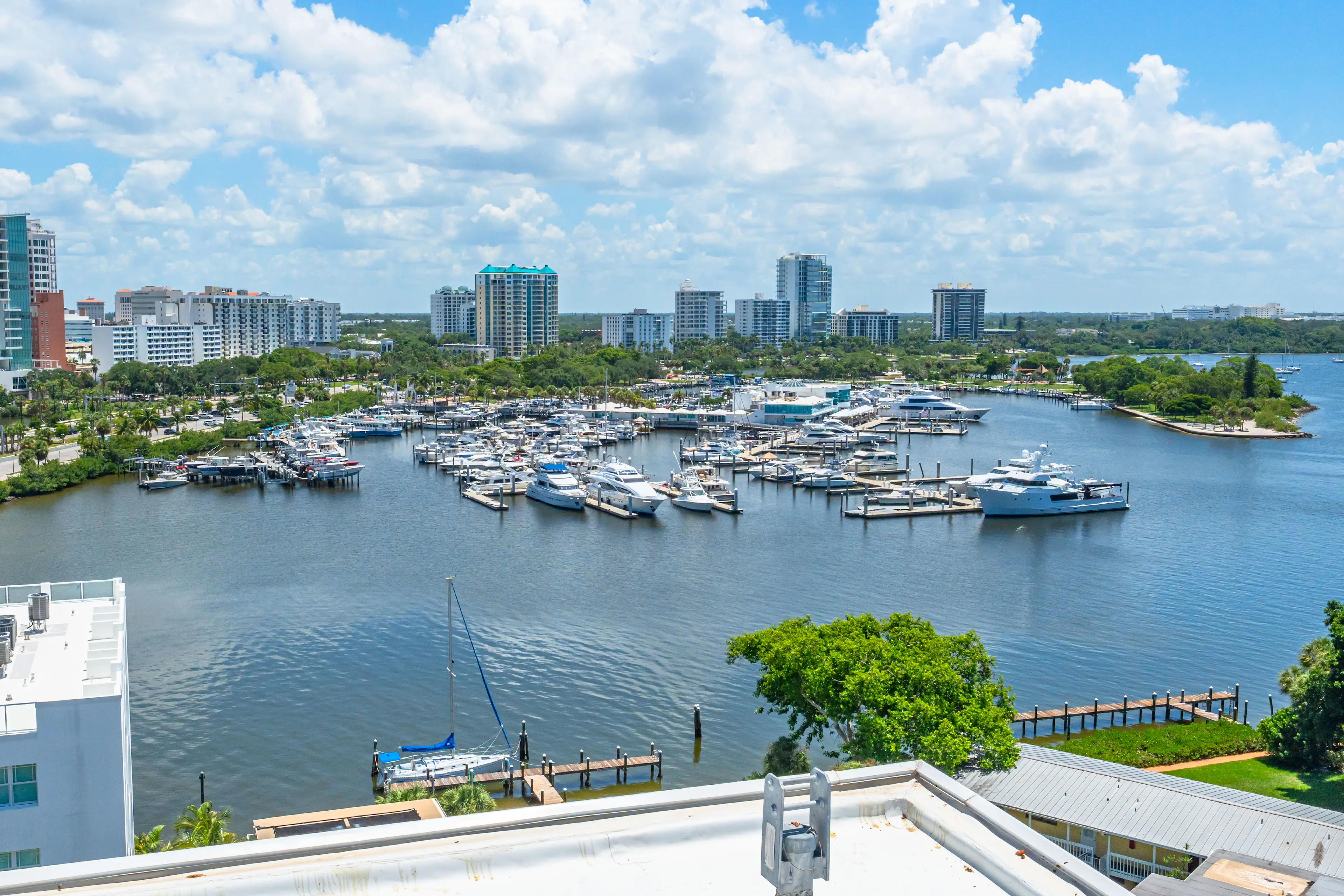 40 111 Golden Gate Point -Penthouse 701, Sarasota, FL 34236 - Luxury Real Estate - Concierge Auctions