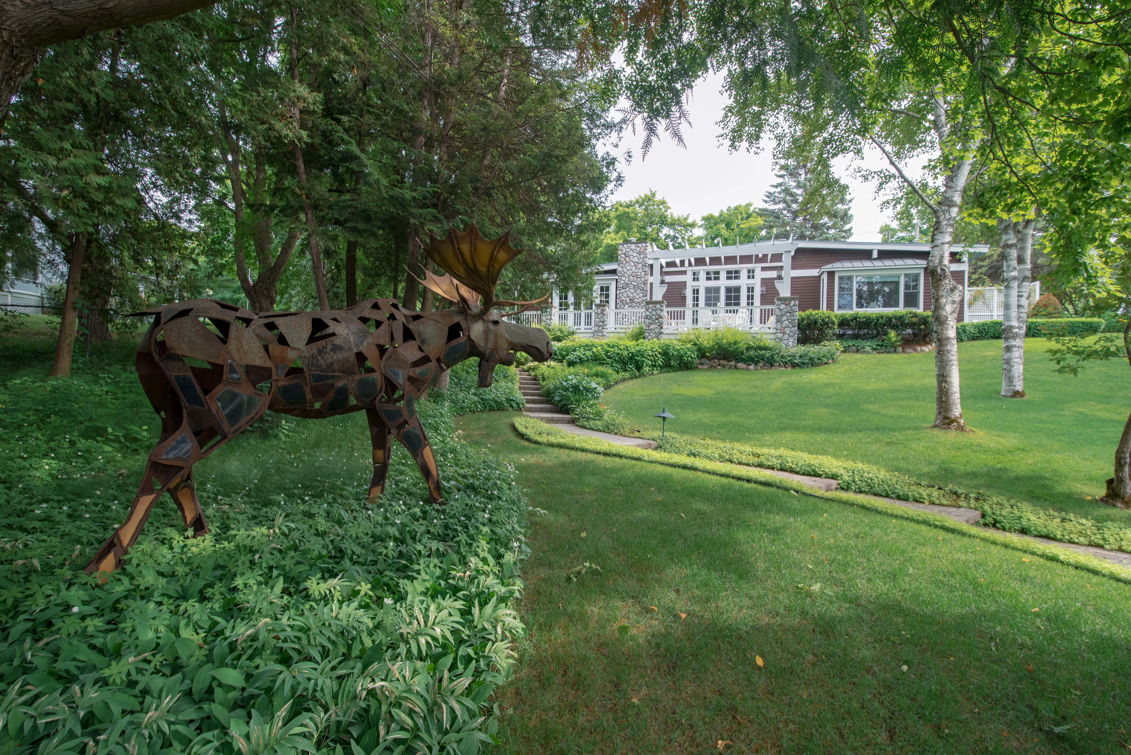 313 and 315 Belvedere Avenue, Charlevoix, Michigan 49720 - belvedere-charlevoix-michigan04_dayzvc