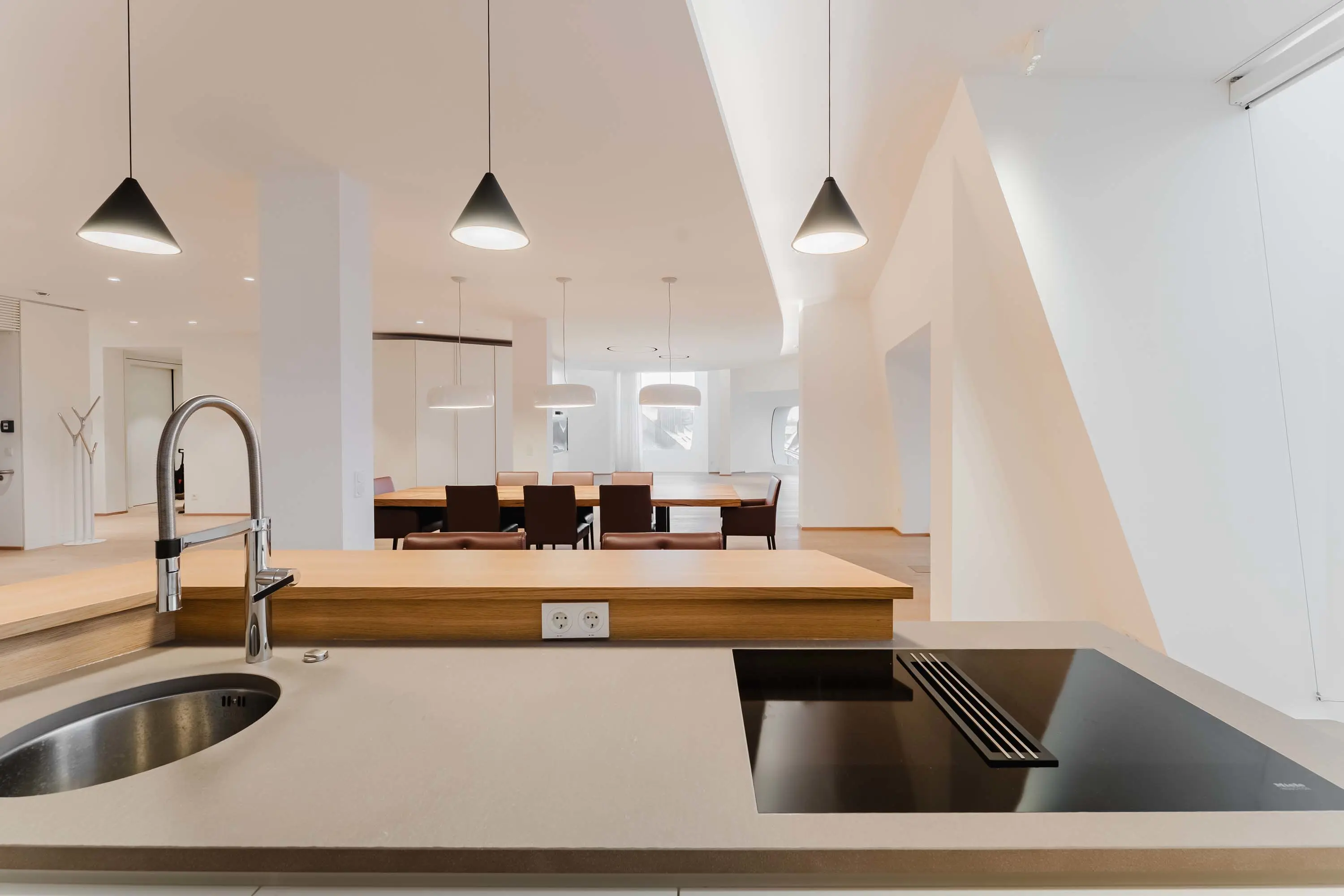 13 ARGOS by Zaha Hadid - Luxury Real Estate - Concierge Auctions