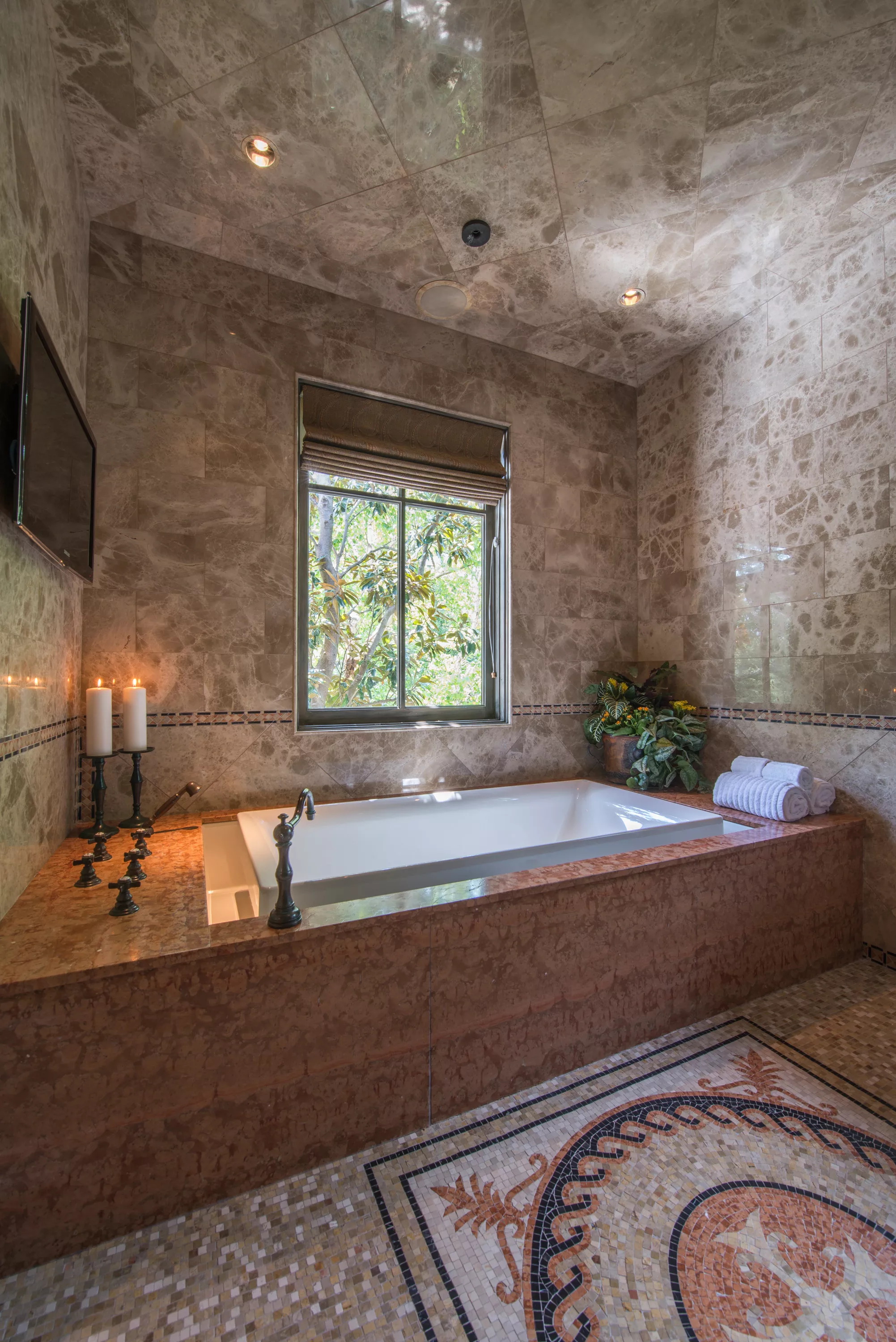 7941 Summit Cove, Dallas/Fort Worth Area, Texas 76179 - mariposa-del-lago-fort-worth-tx-luxury-real-estate-16_jskgim