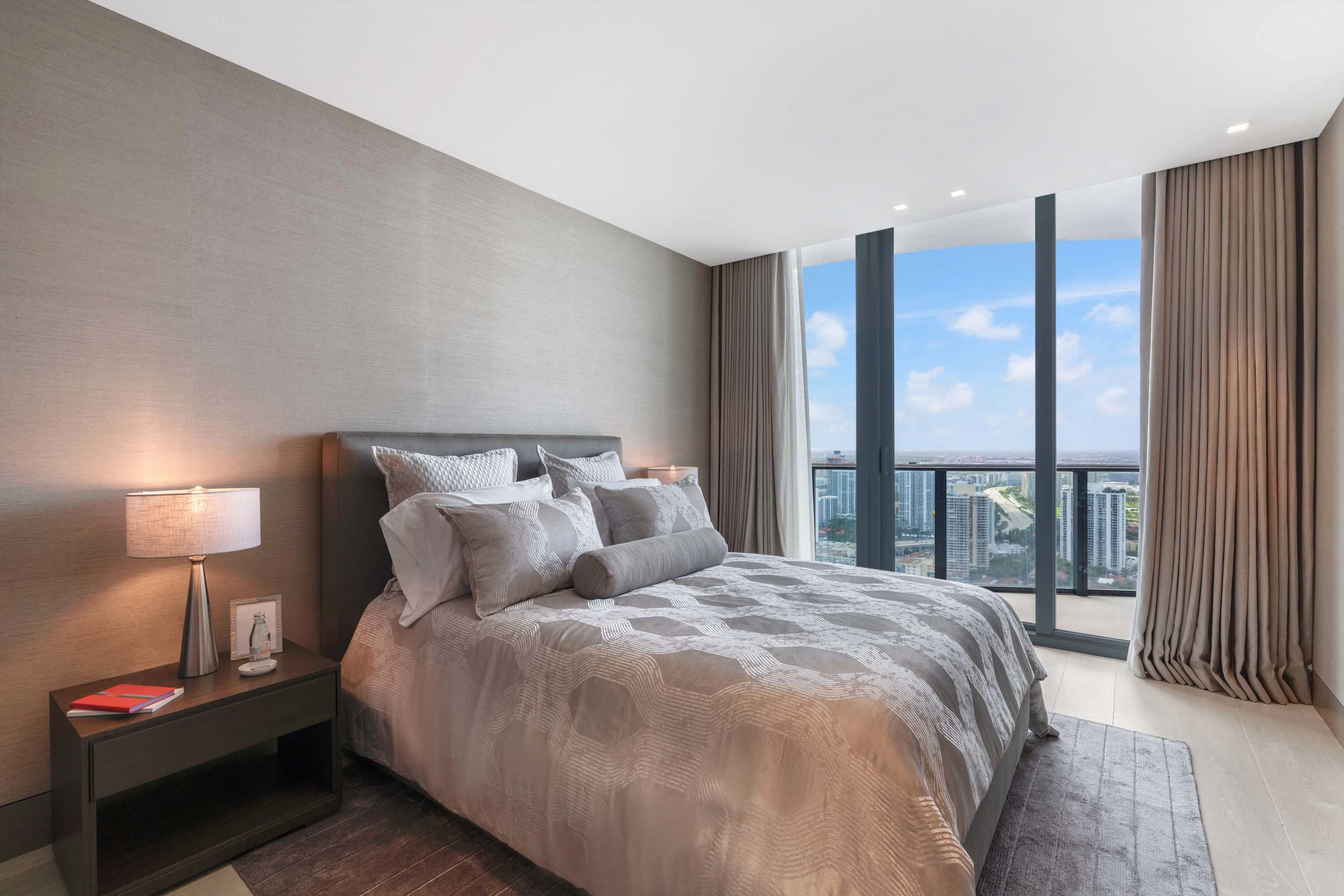 19575 Collins Avenue, The Regalia Penthouse, Miami, Florida 33160 - 19575-collins-ave-penthouse-4331_cpc1h6