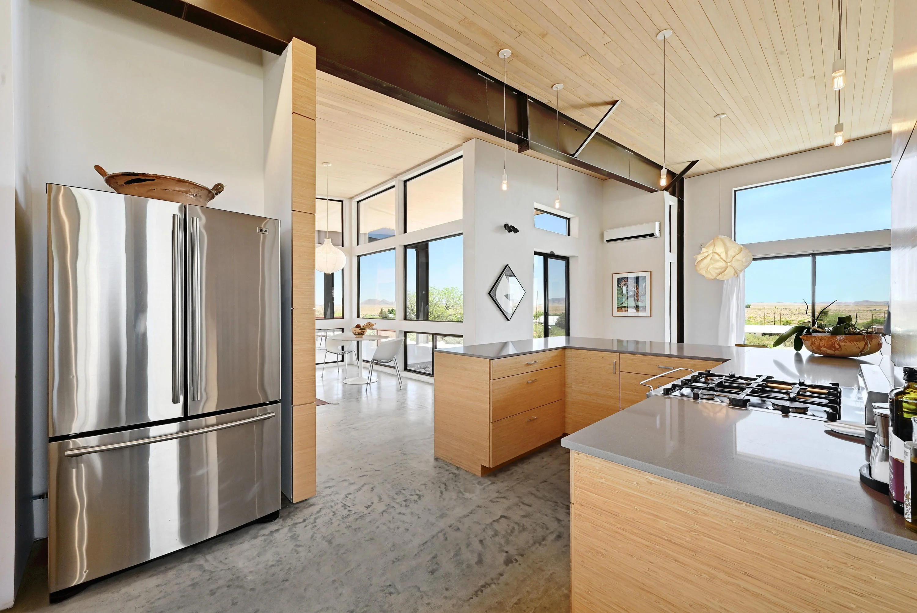 1104 N Alamito Street, Marfa, Texas 79843 - 1104-north-alamito-street-marfa-texas13_z6cabs