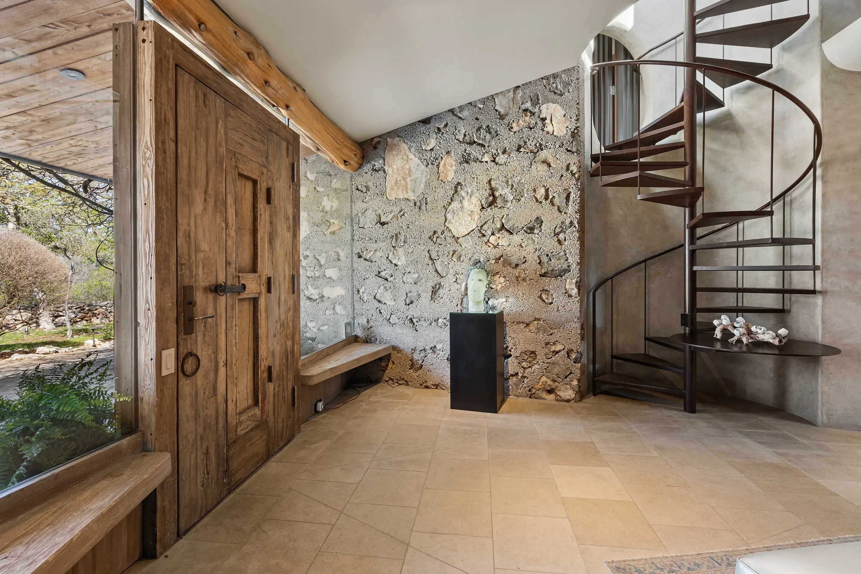 4002 Tyx Trail, Near Austin, Texas 78669 - 4002-tyx-trail-spicewood-tx03_eyjpp9