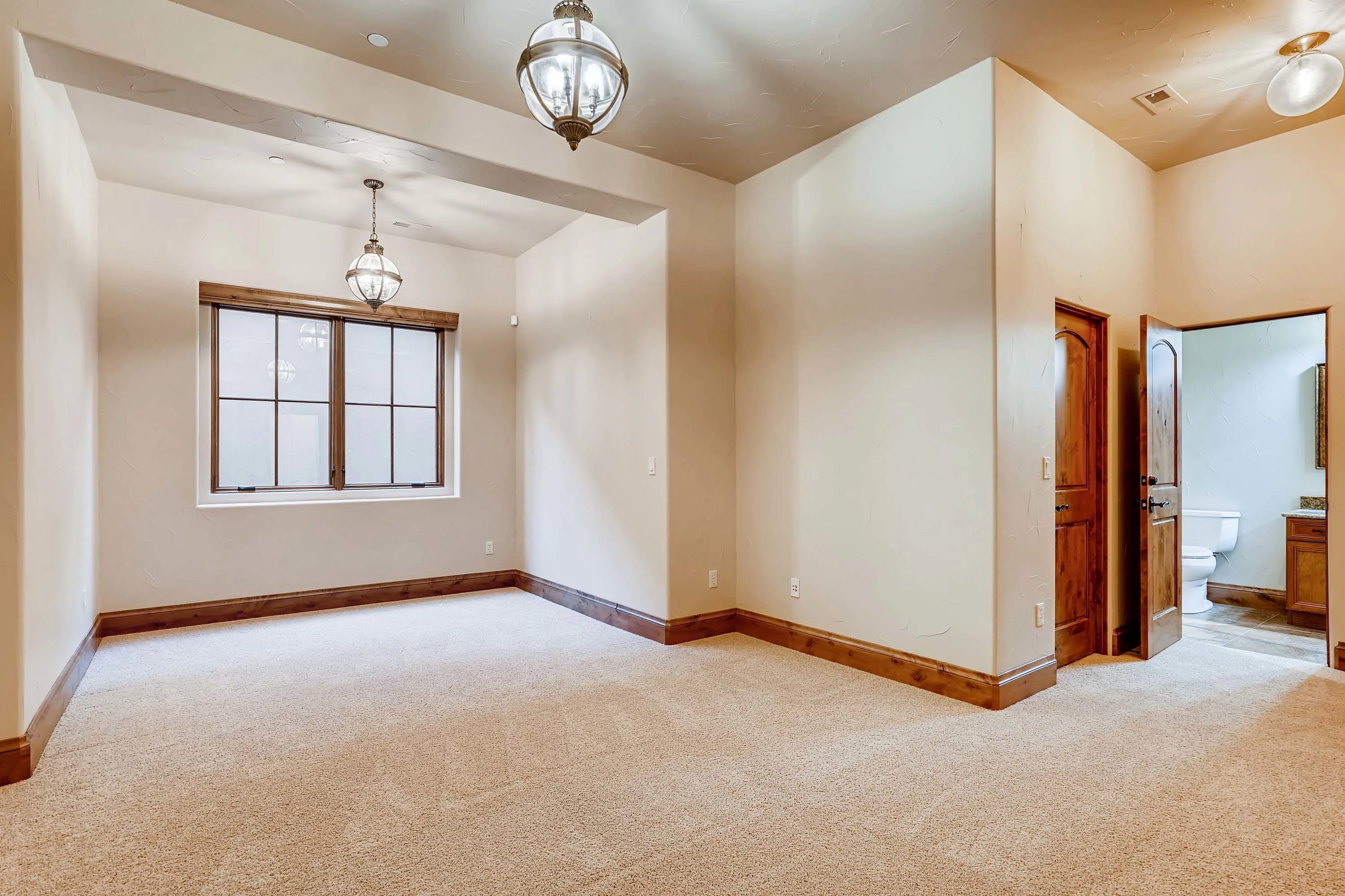 398 Irvington Court, Colorado Springs, Colorado 80906 - 398-irvington-court-colorado-springs-colorado25_frwnji