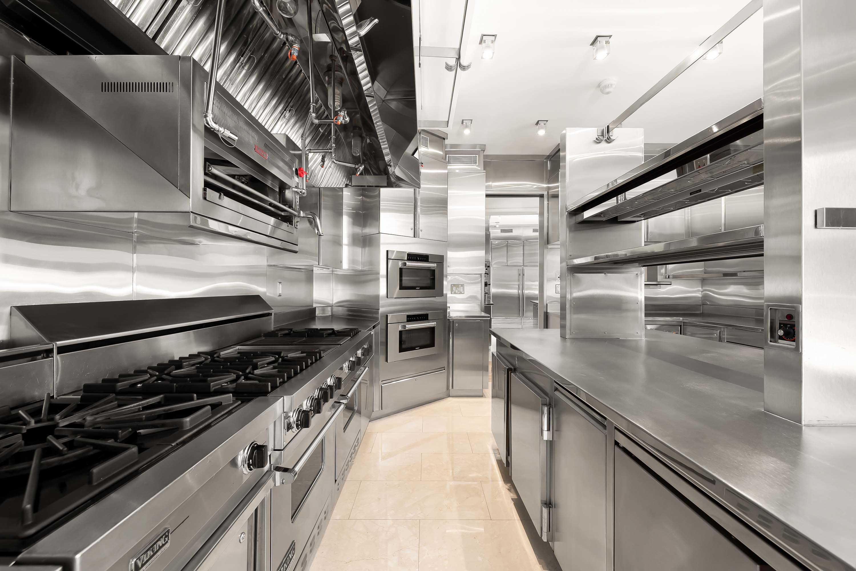 17 11900 River Rd, Potomac, MD 20854 - Luxury Real Estate - Concierge Auctions