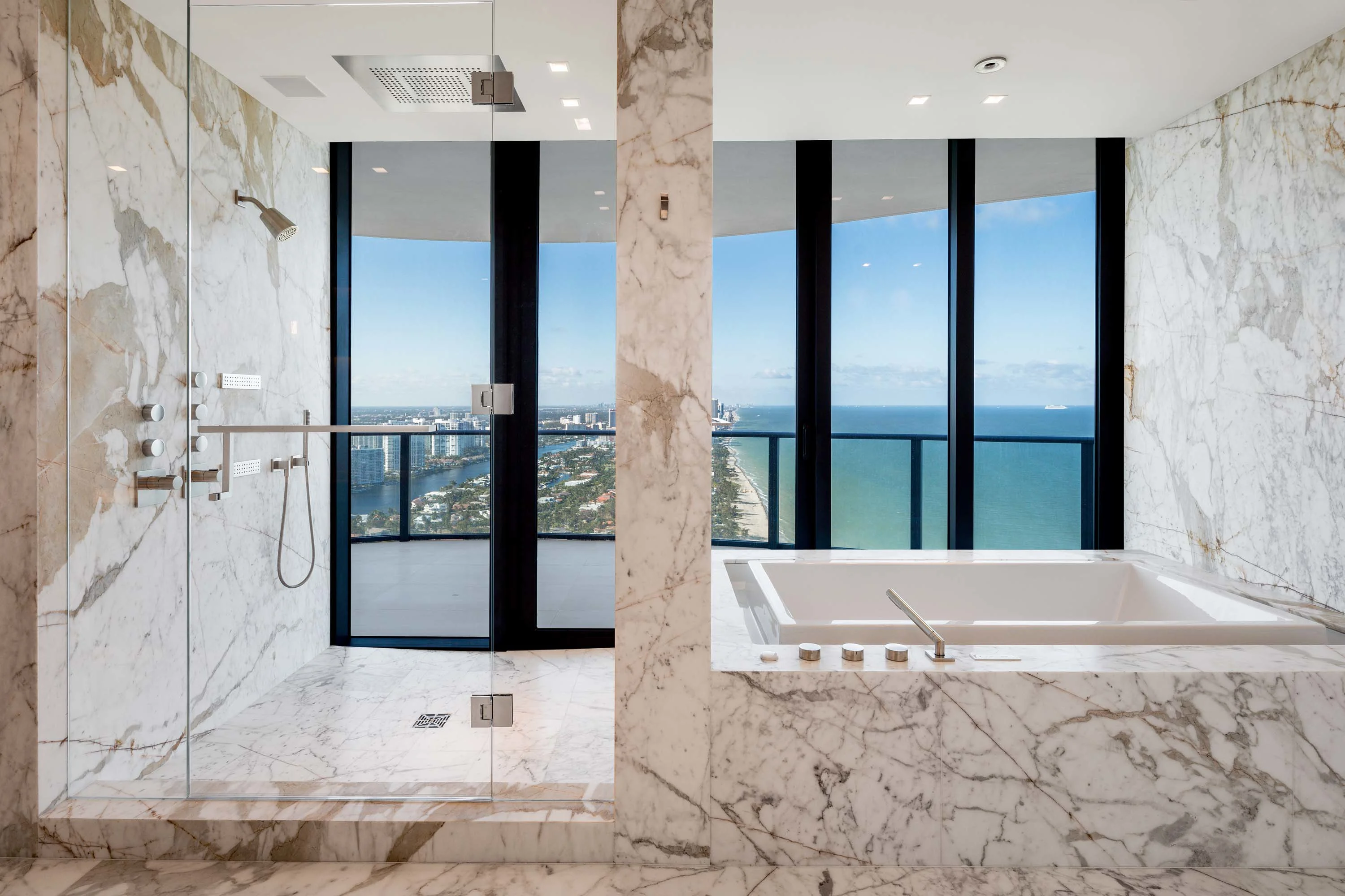 19575 Collins Avenue, The Regalia Penthouse, Miami, Florida 33160 - 19575-collins-ave-penthouse-4324_fbu0no