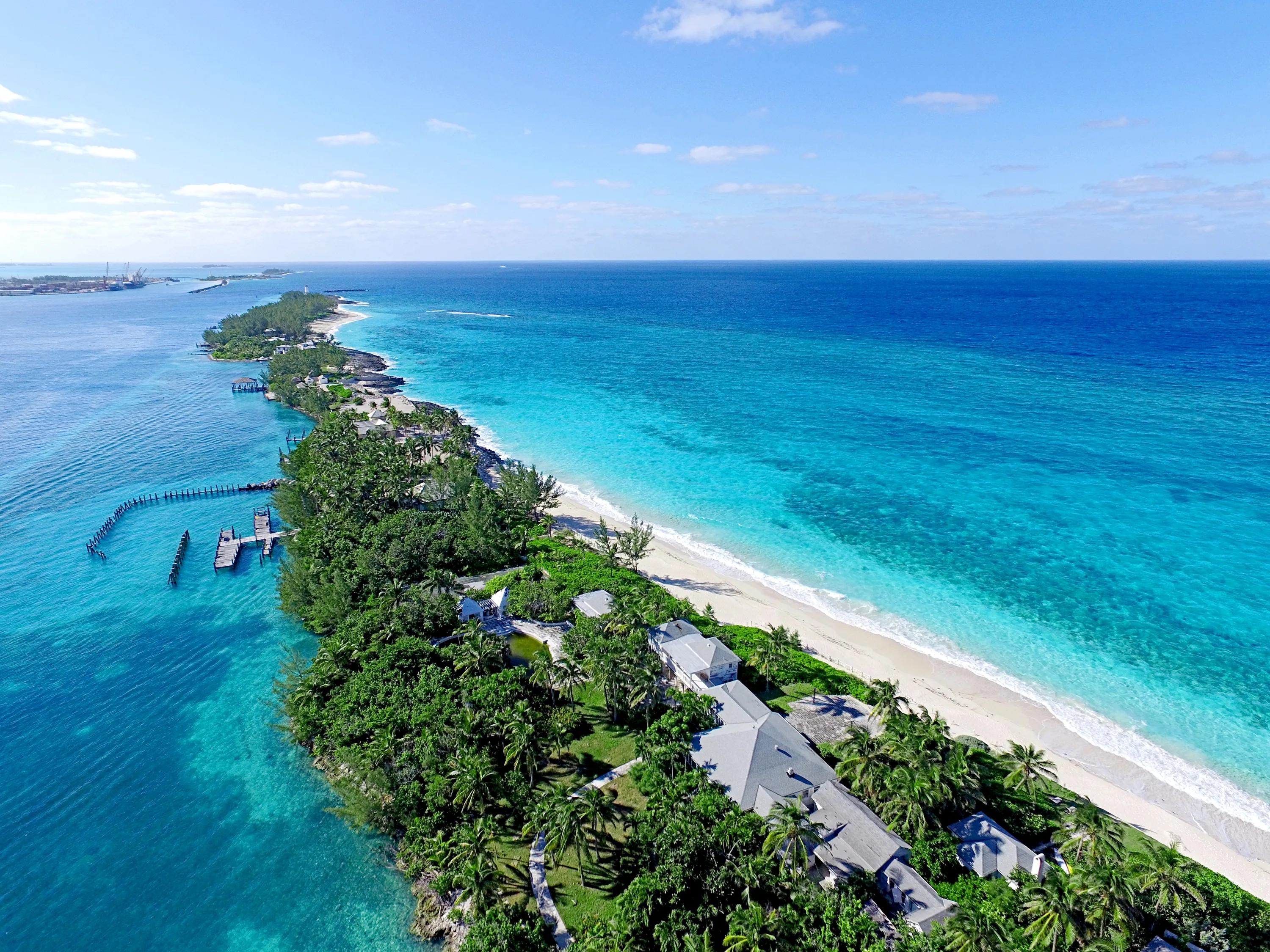 ルイス・バラガン Paraísos / Paradises 7046-n-59th-place-pv.jpg