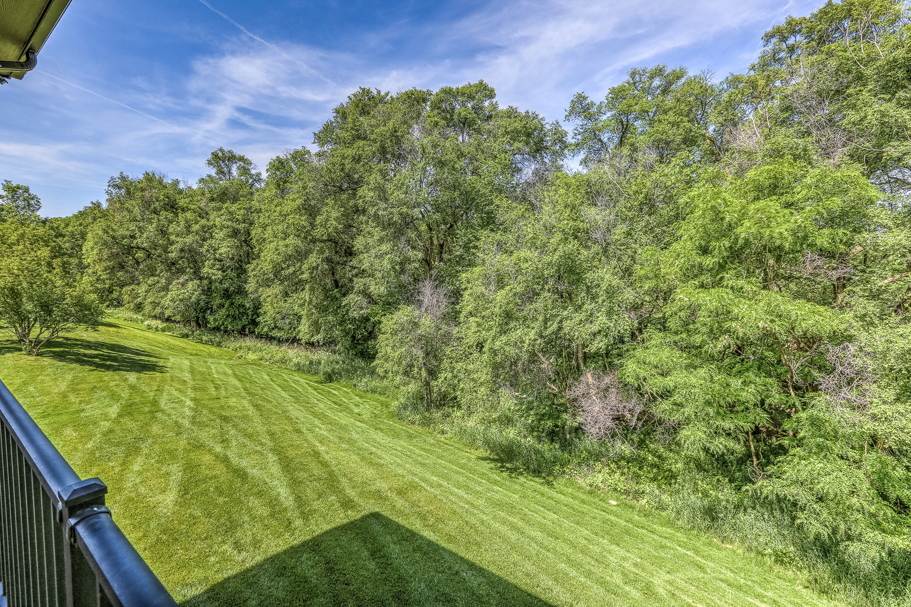 17445 Valley Drive , Omaha, Nebraska 68130 - 17445-valley-drive-omaha-nebraska32_clmdkm