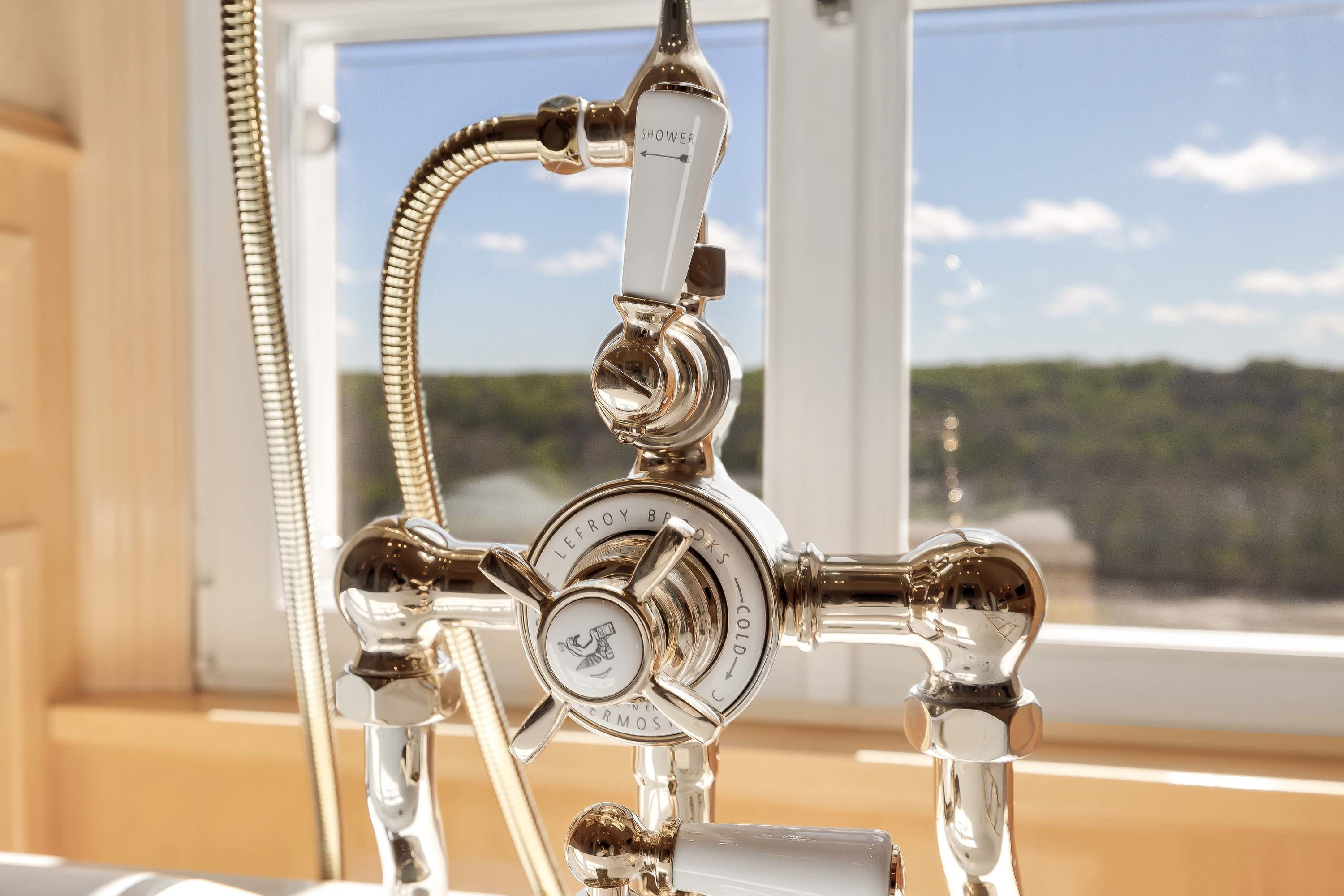 30 11900 River Rd, Potomac, MD 20854 - Luxury Real Estate - Concierge Auctions