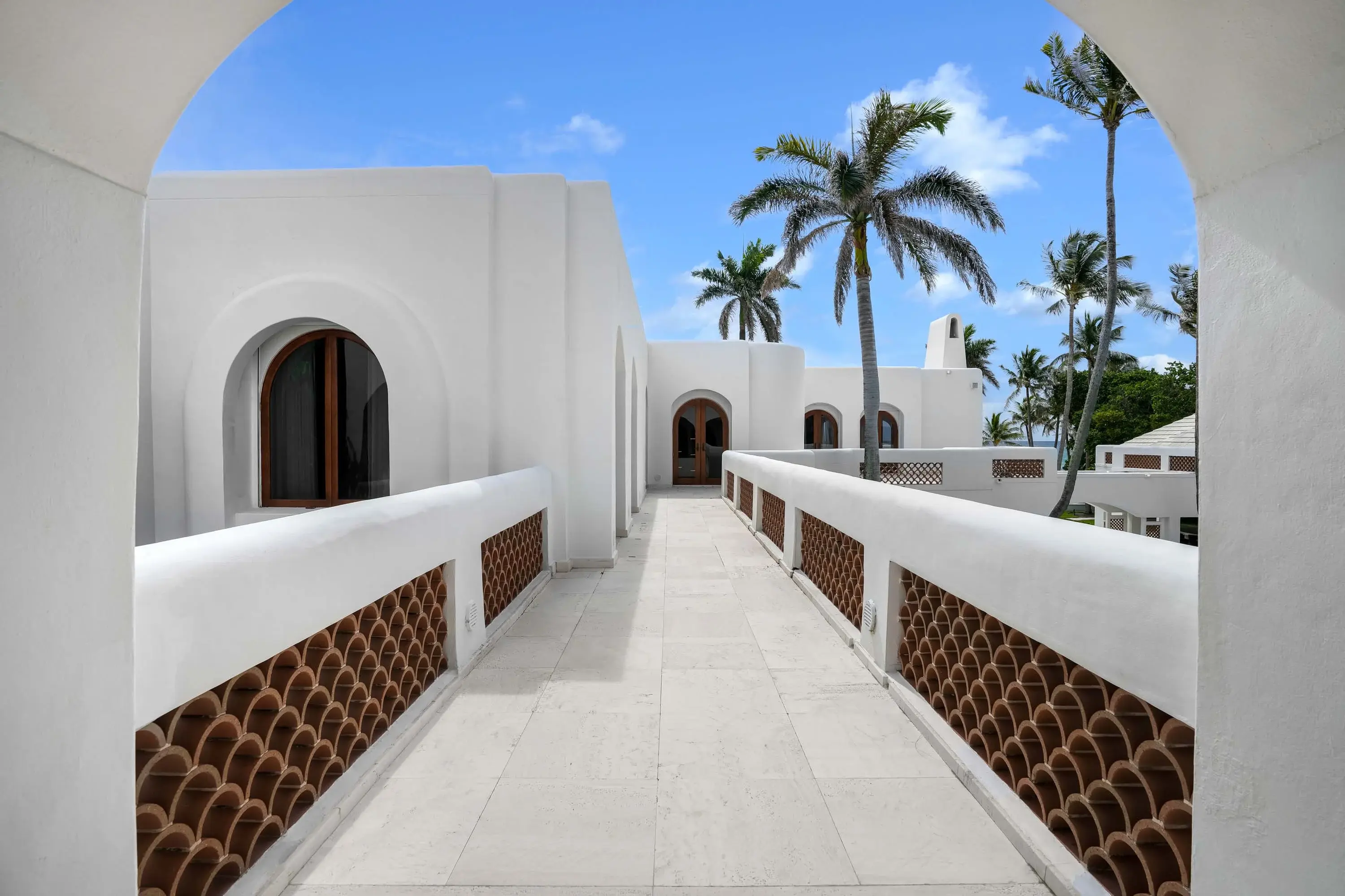387 Ocean Boulevard, Golden Beach, Miami, Florida 33160 - 41_387_Ocean_Blvd_Golden_Beach_FL_cv2dwa