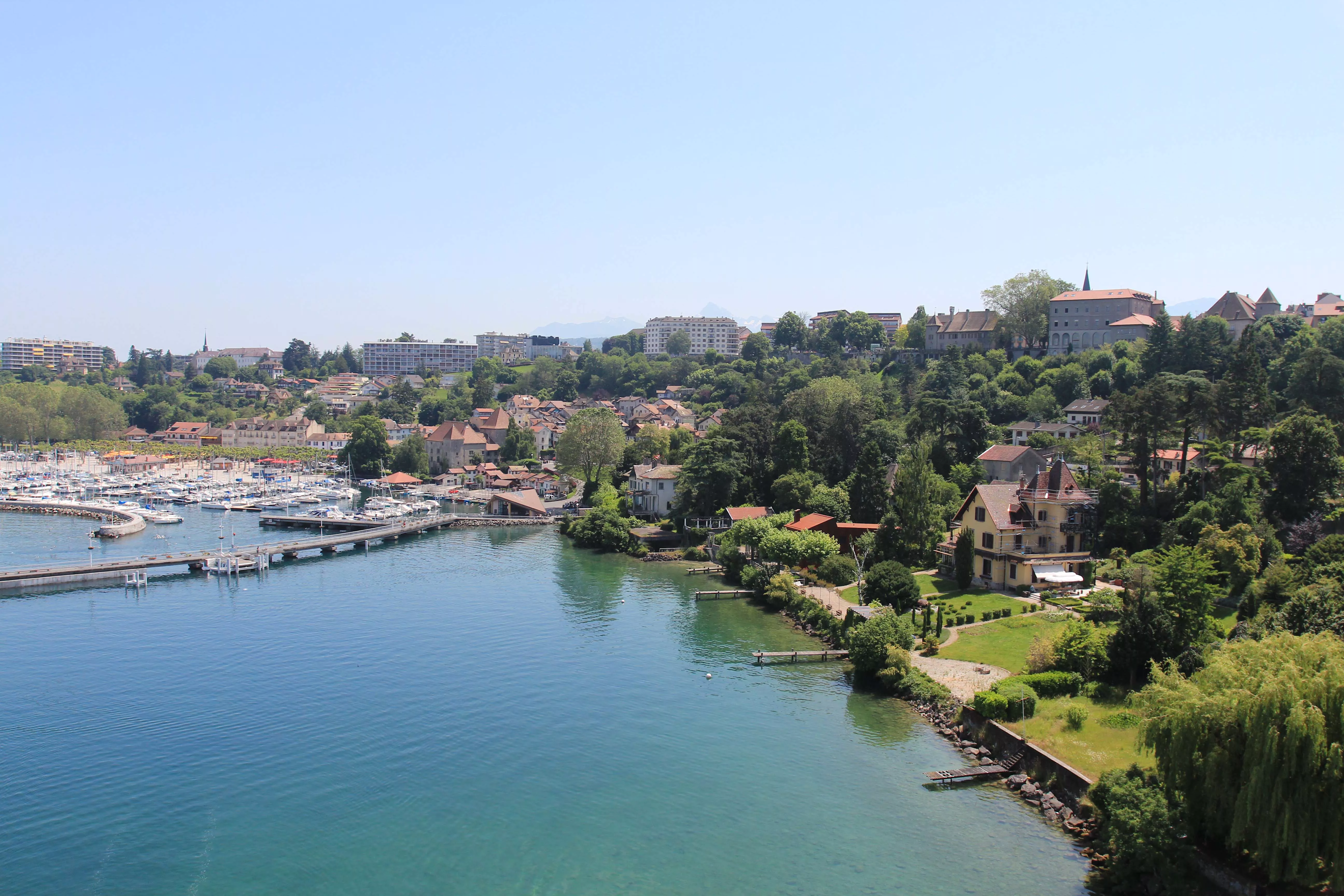 26, Avenue du General Leclerc, Near Evian, Auvergne-Rhône-Alpes 74200, France - casa-26-france38_uuwe6n