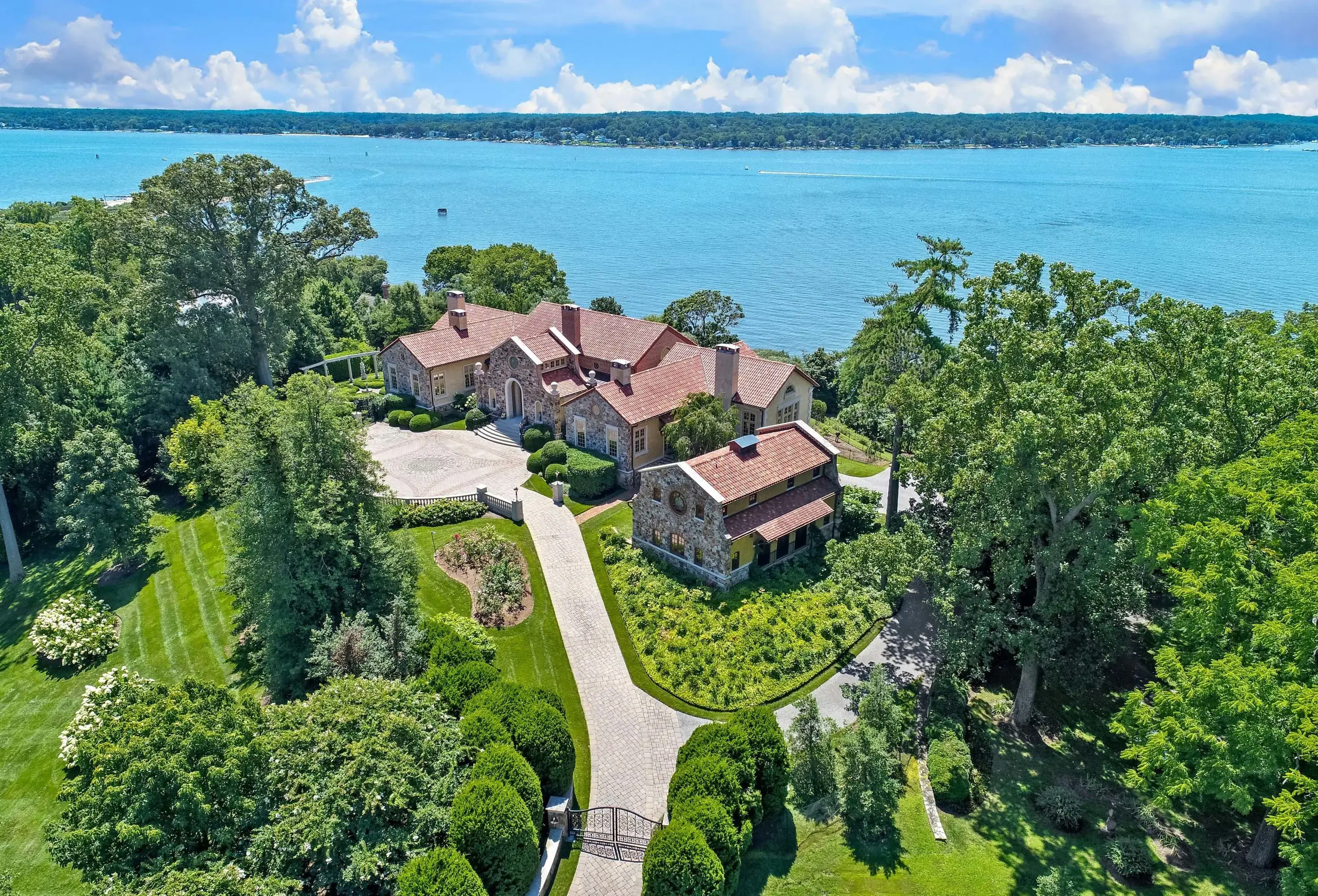 744 Skywater Road, Gibson Island, Chesapeake Bay, Maryland 21056 - 01_744_Skywater_Road_temh4u