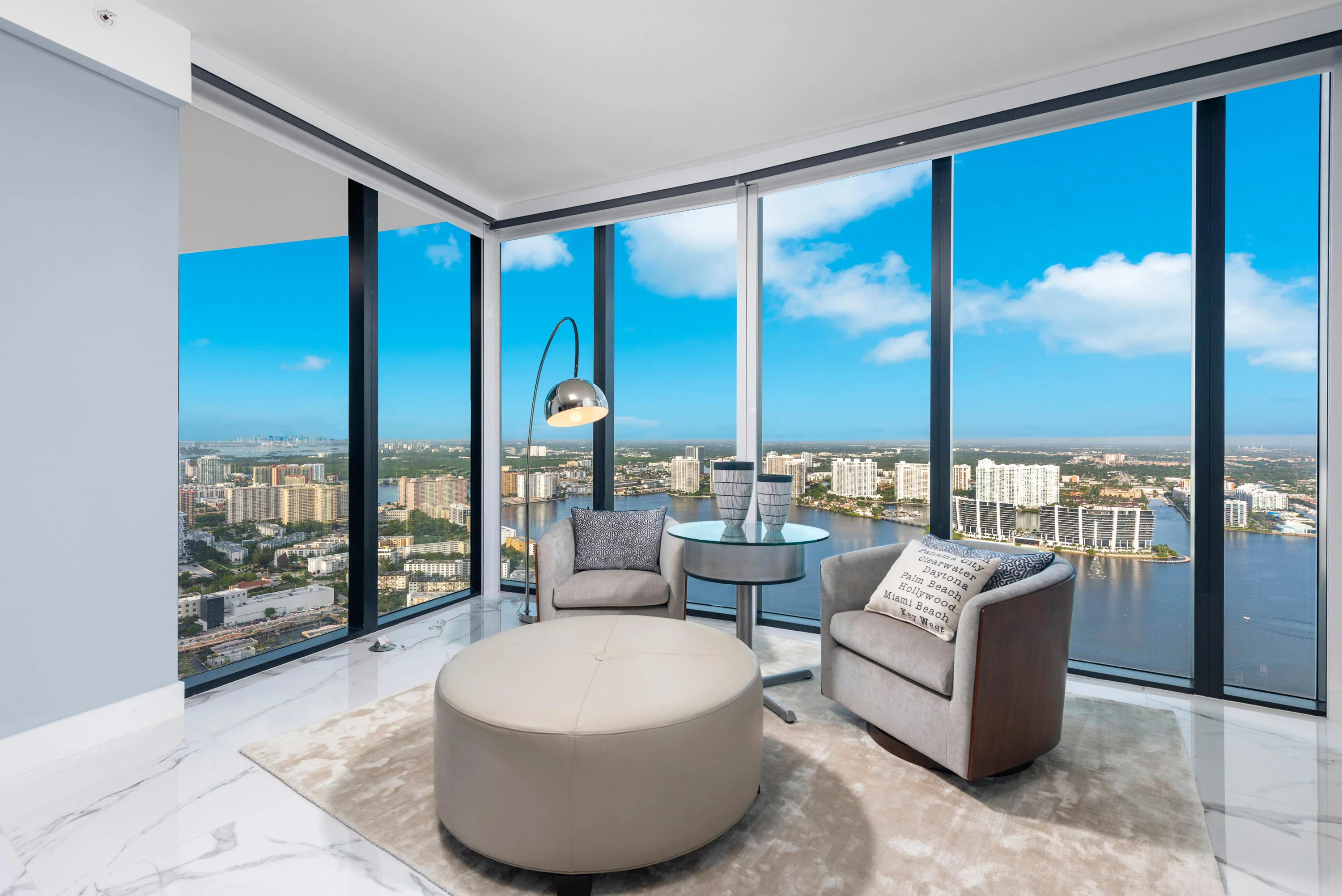 18555 Collins Ave, Apt 4603, Porsche Design Tower, Miami, Florida 33160 - 18555-collins-avenue-apartment-4603-sunny-isles-beach-florida26_datsey