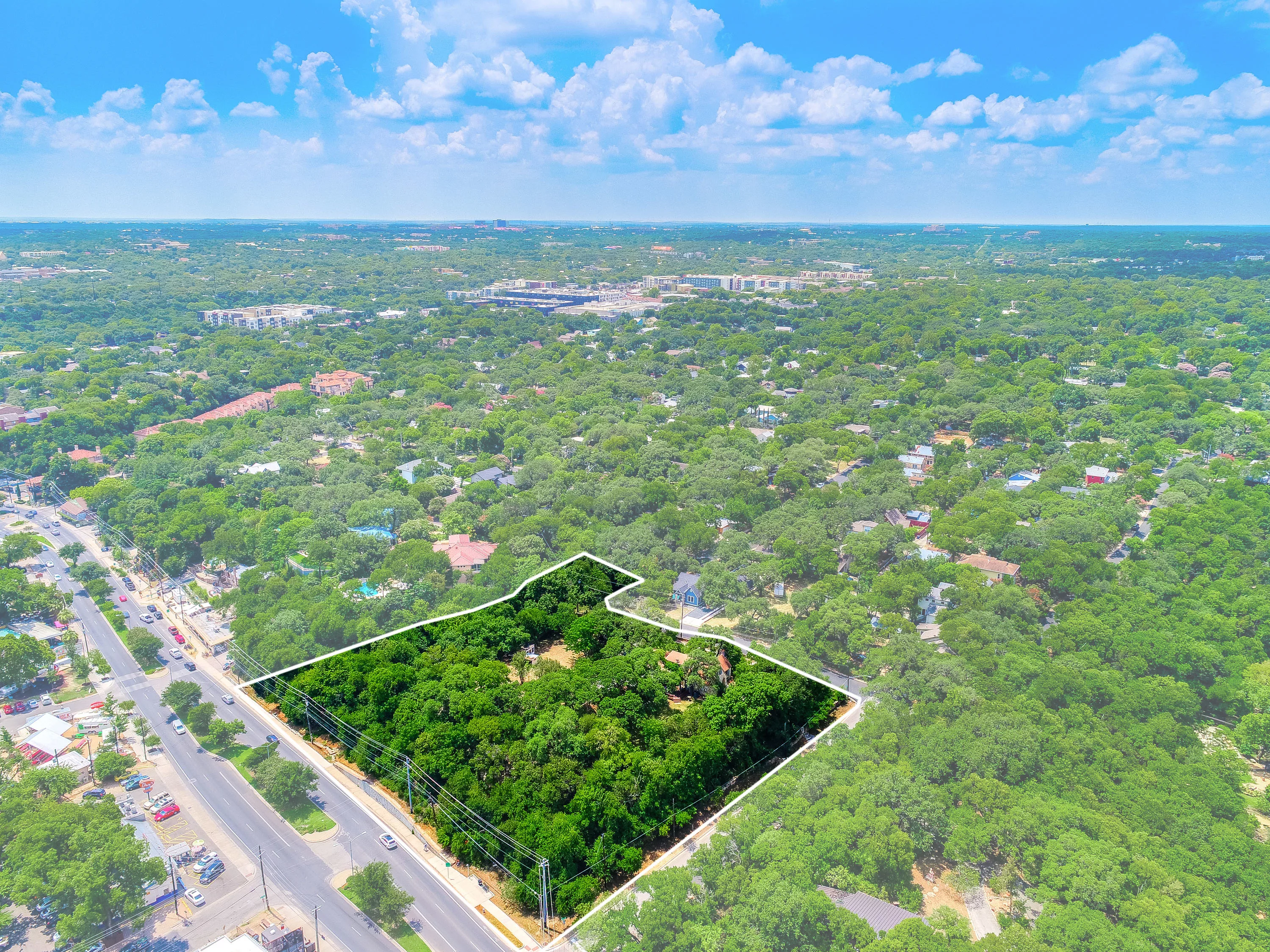 511 Barton Boulevard, Austin, Texas 78704 - 511_Barton_Blvd_09_wszhxv