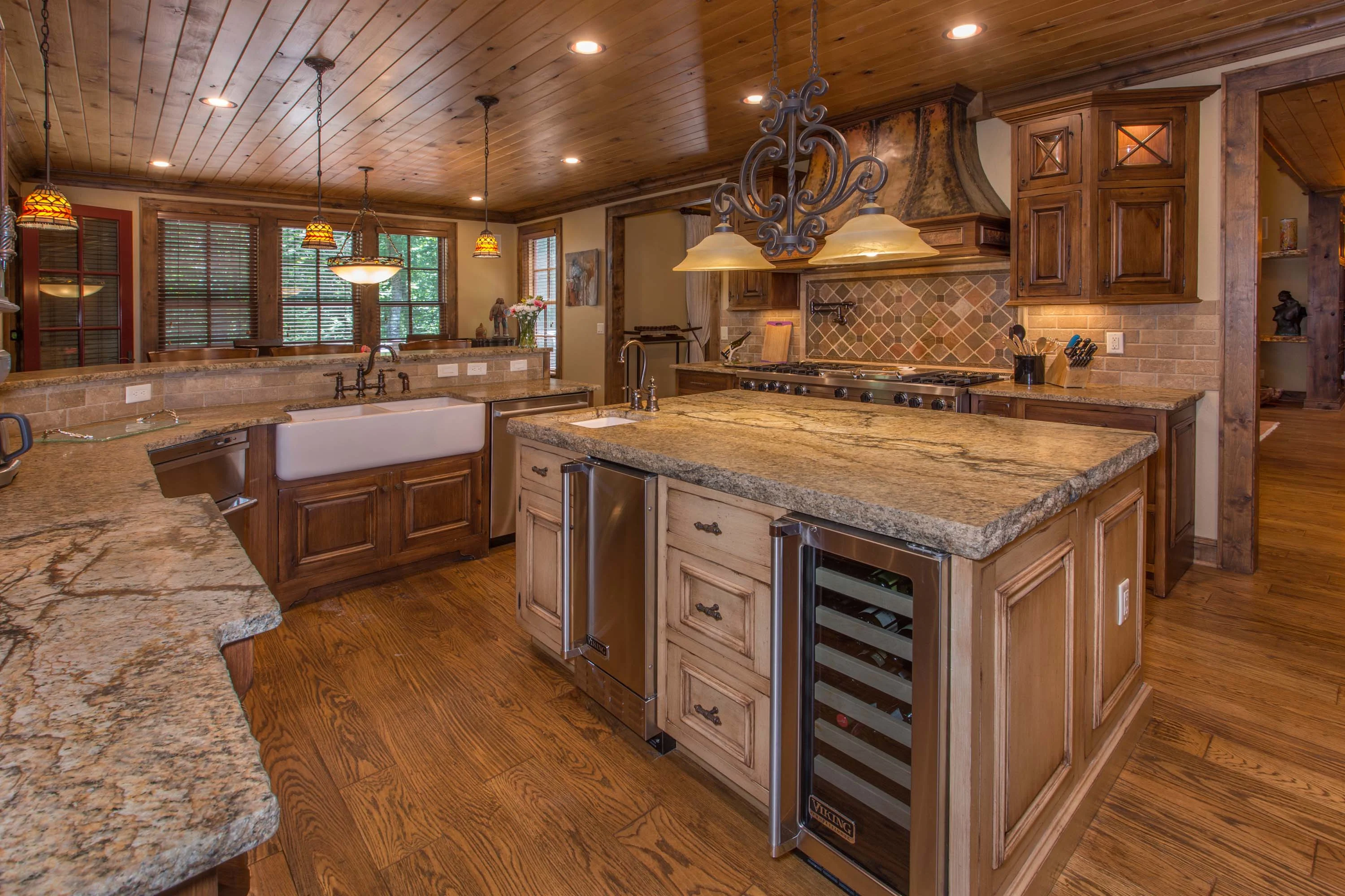 337 The Glens Boulevard, Banner Elk, North Carolina 28604 - 337-the-glens-banner-elk-north-carolina08_afuw32