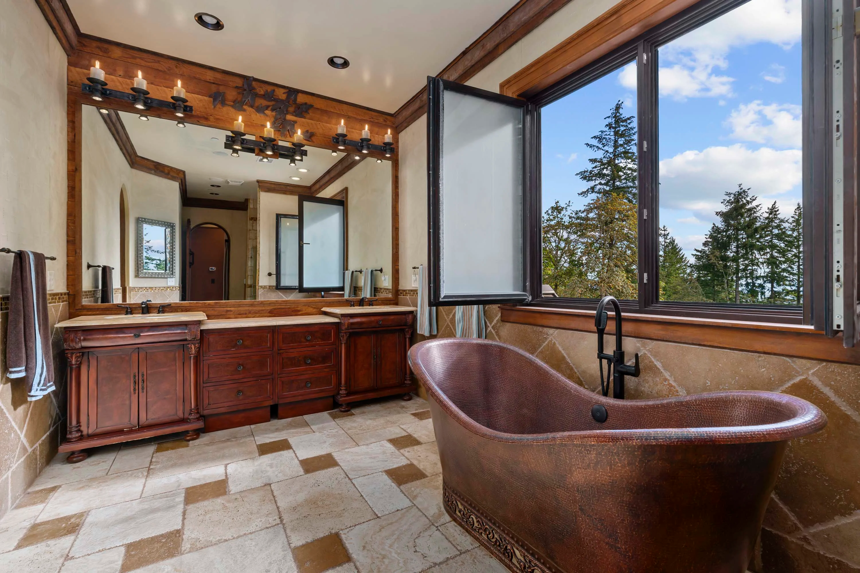 14125 NW Germantown Road, Portland, Oregon 97231 - 14_-_blackberryfullres-36_xtrsl4
