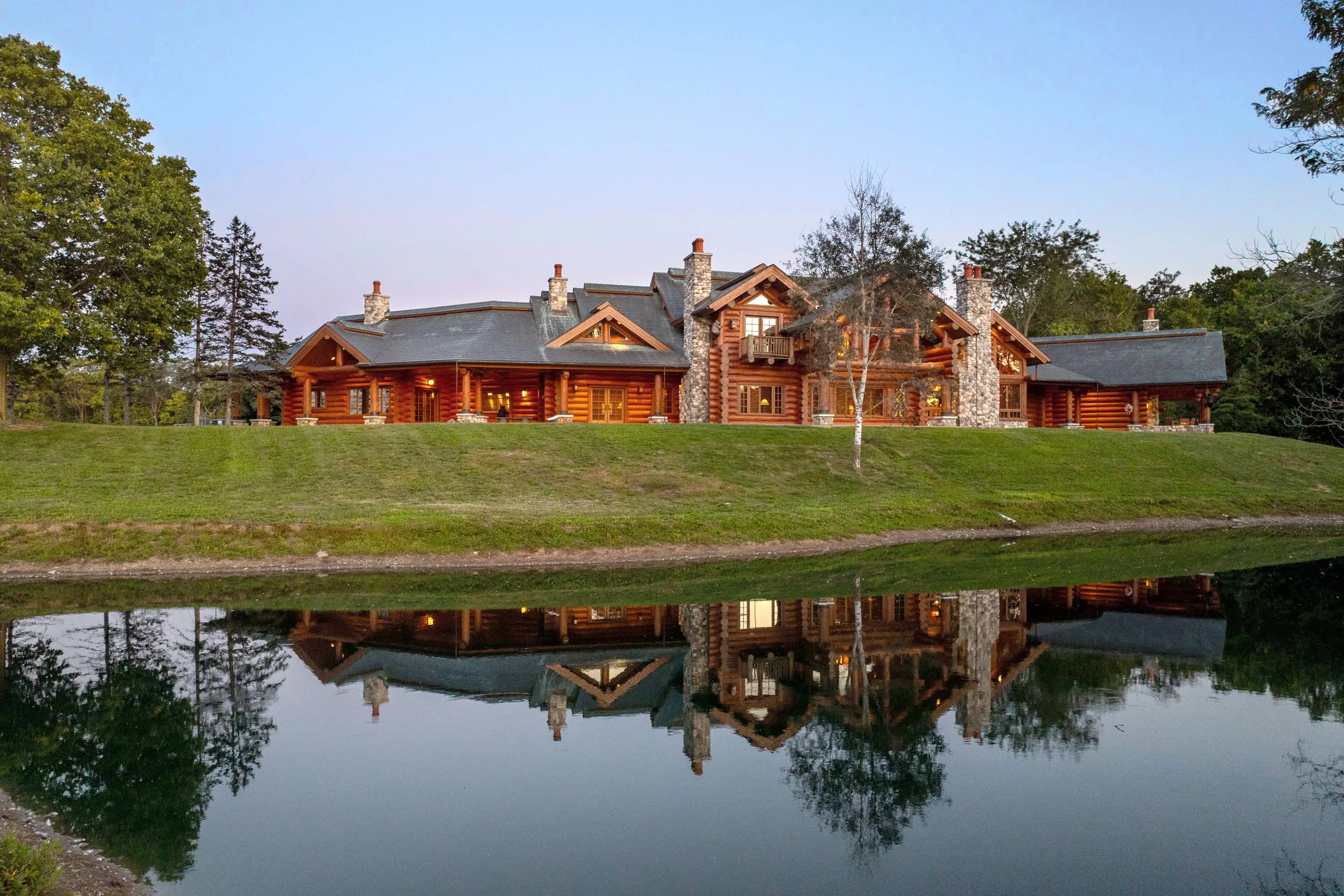 02 7902 Route 42 - Luxury Real Estate - Concierge Auctions