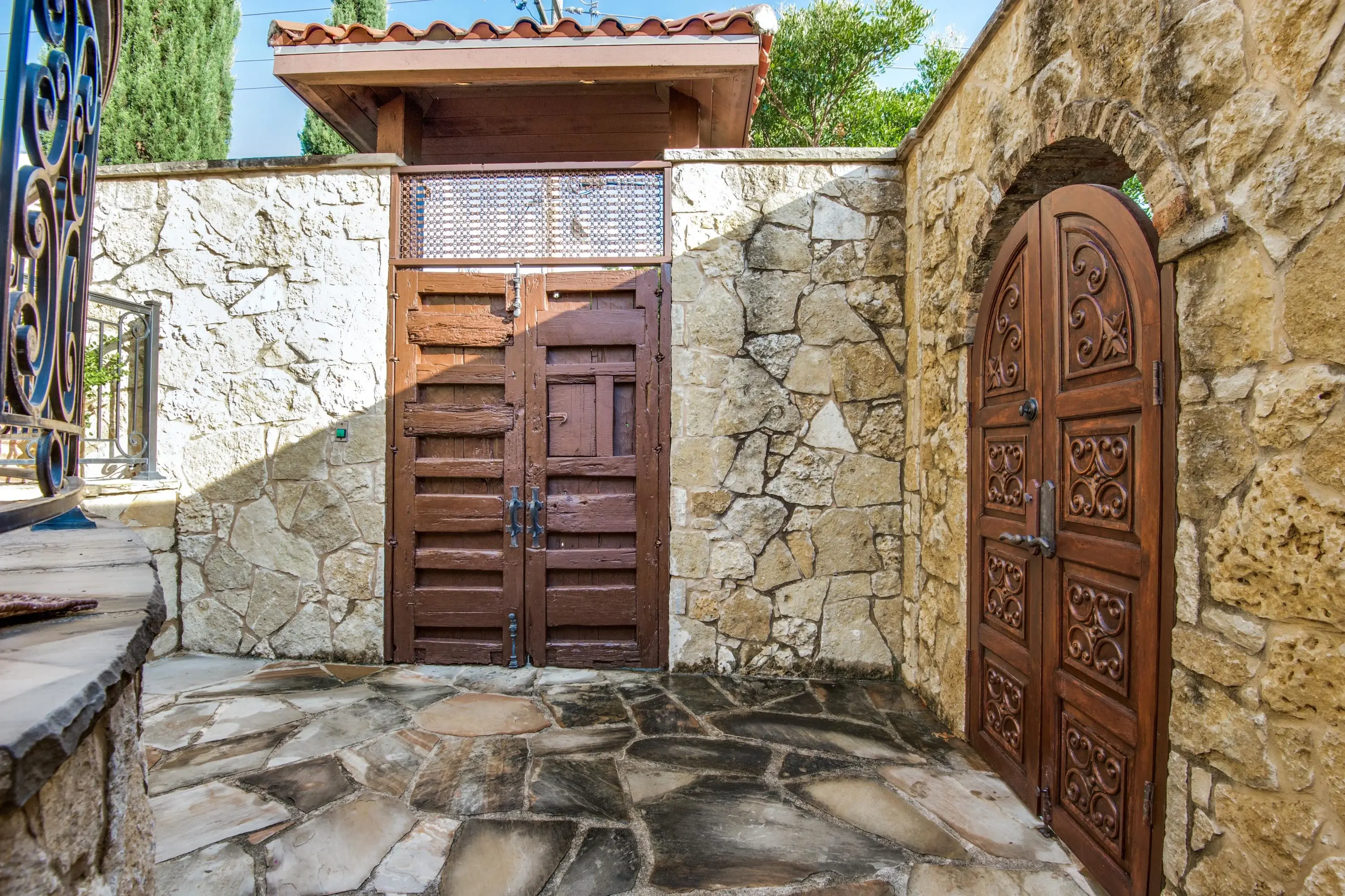 2505 Welborn Street, Turtle Creek, Dallas, Texas 75219 - 2505-welborn-street-dallas-texas02_ggxduz