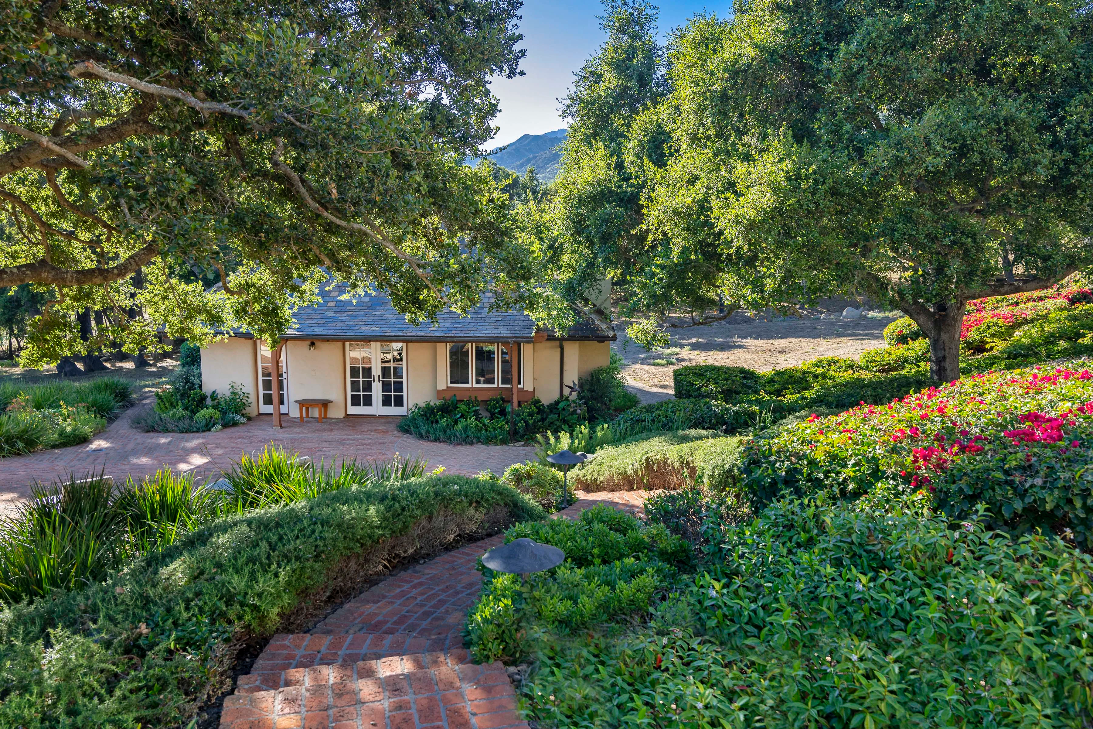 706 Park Lane, Montecito, California 93108 - 706-park-lane-santa-barbara-california_21_palrzy