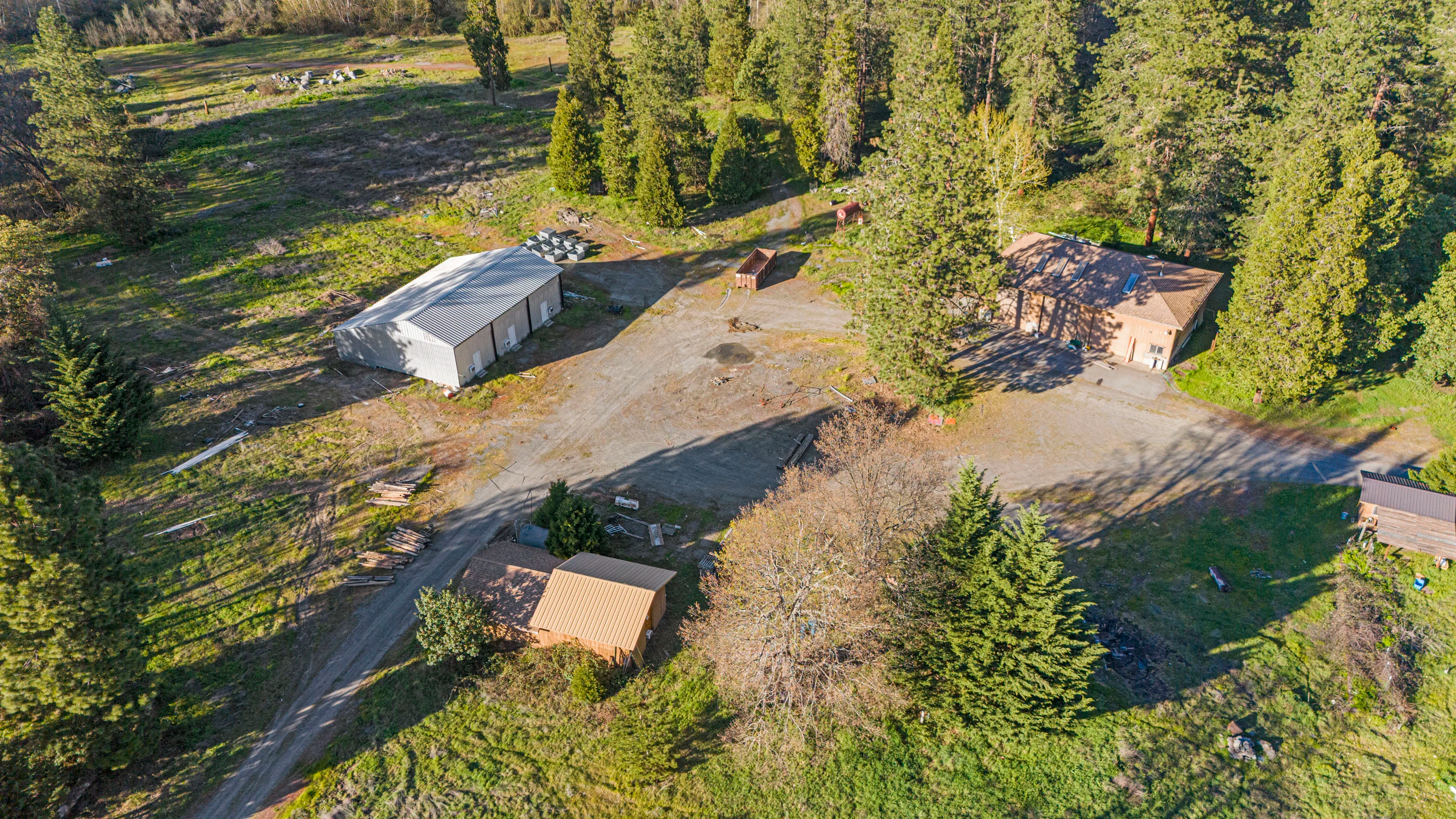 15855  Highway 238, Grants Pass, Oregon 97527 - 15577_Hwy_238_Grants_Pass_OR_17_rq5qqa