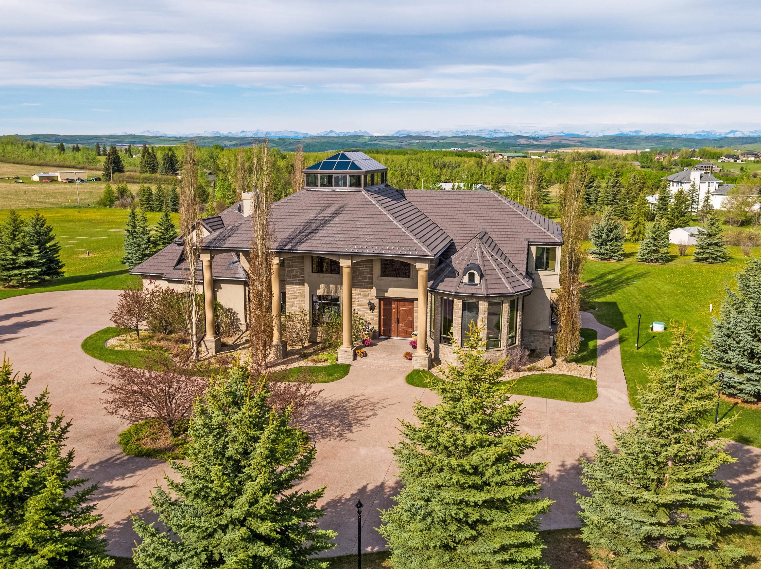 82031 202 Avenue West, Calgary, Alberta T1S 2X2, Canada - 82031-202-avenue-w-foothills-alberta-canada02_uei6gb