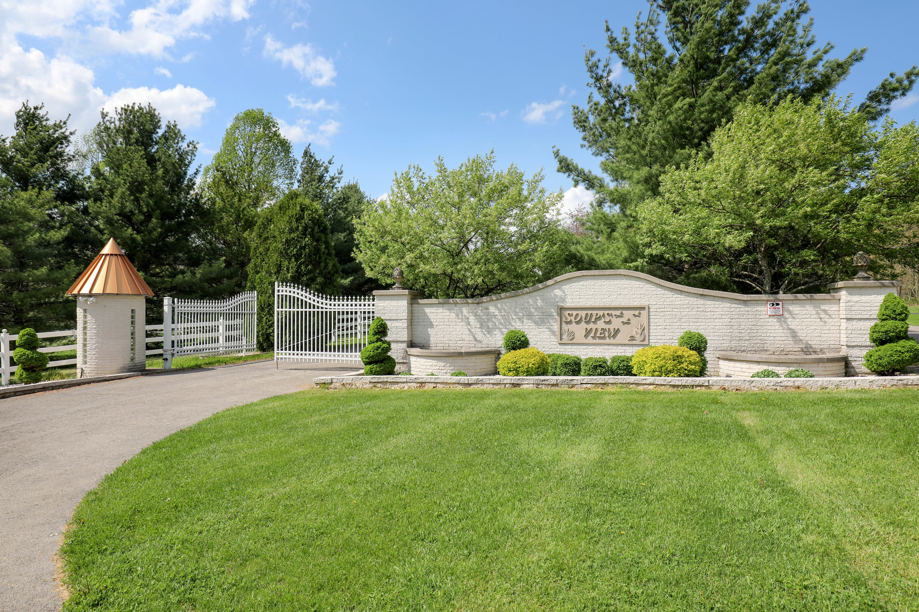 101 Carrier Road, Transfer, Pennsylvania 16154 - 101-Carrier-Road-Transfer-PA00-04-21-24-2424_hk8w4m