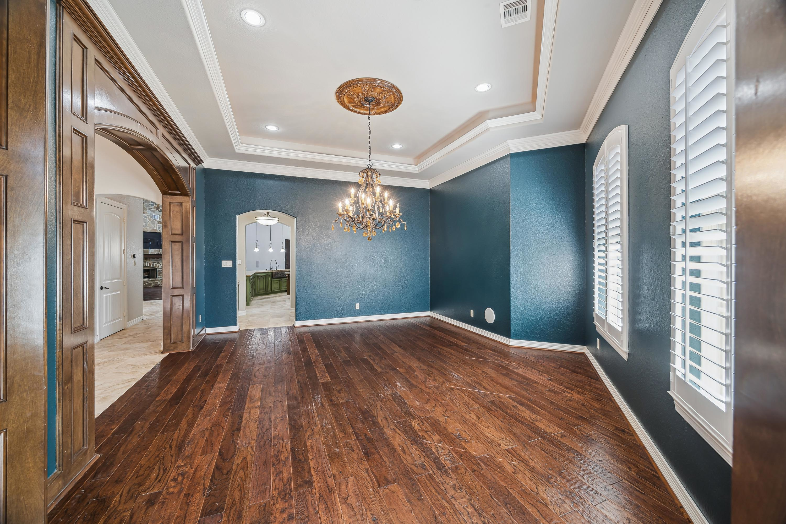 10 27919 Hansons Ct - Luxury Real Estate - Concierge Auctions