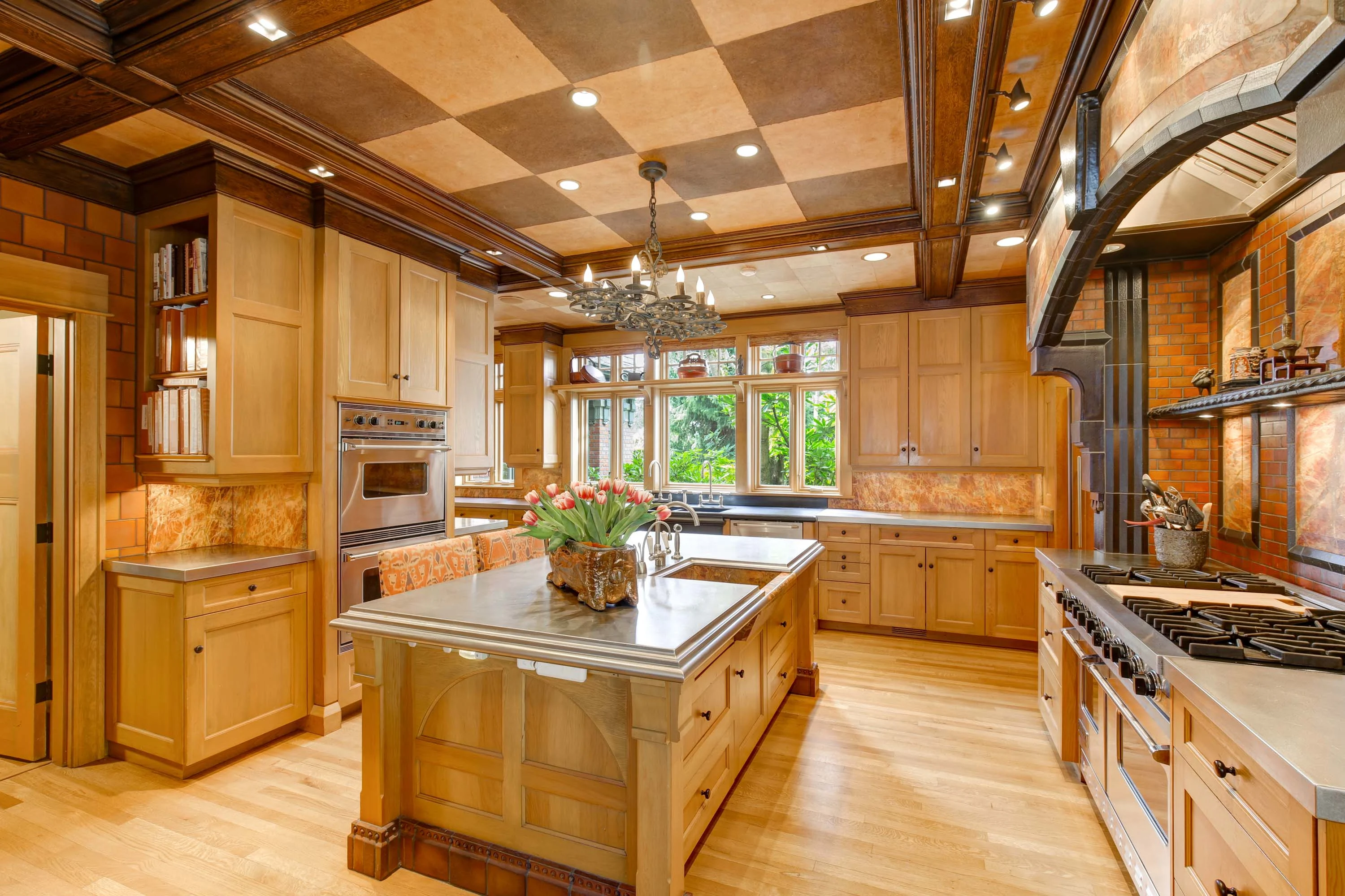 618 West Highland Drive, Seattle, Washington 98119 - 618-west-highland-drive-seattle-washington05_l4mwwd